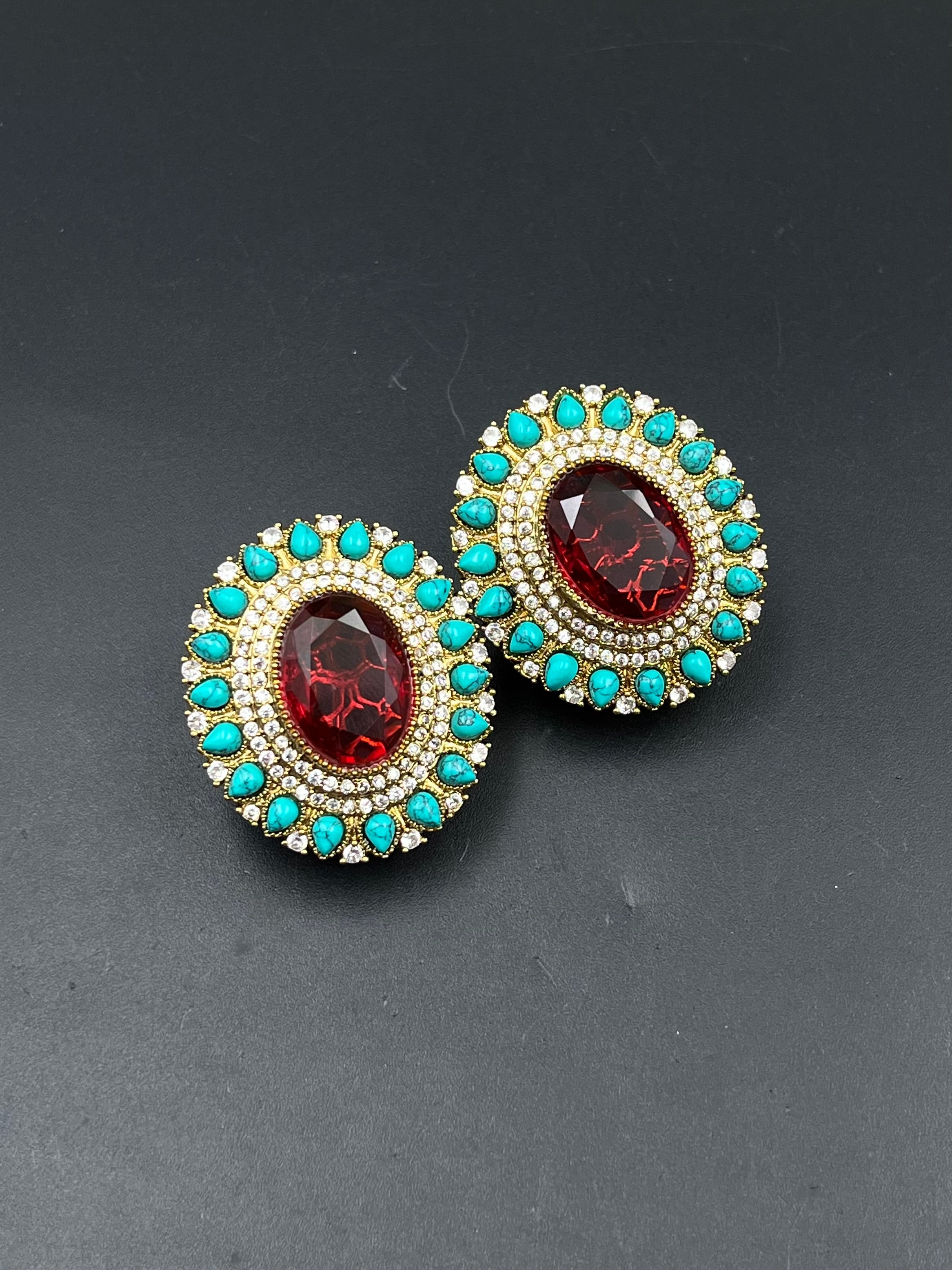 LITA EARRING