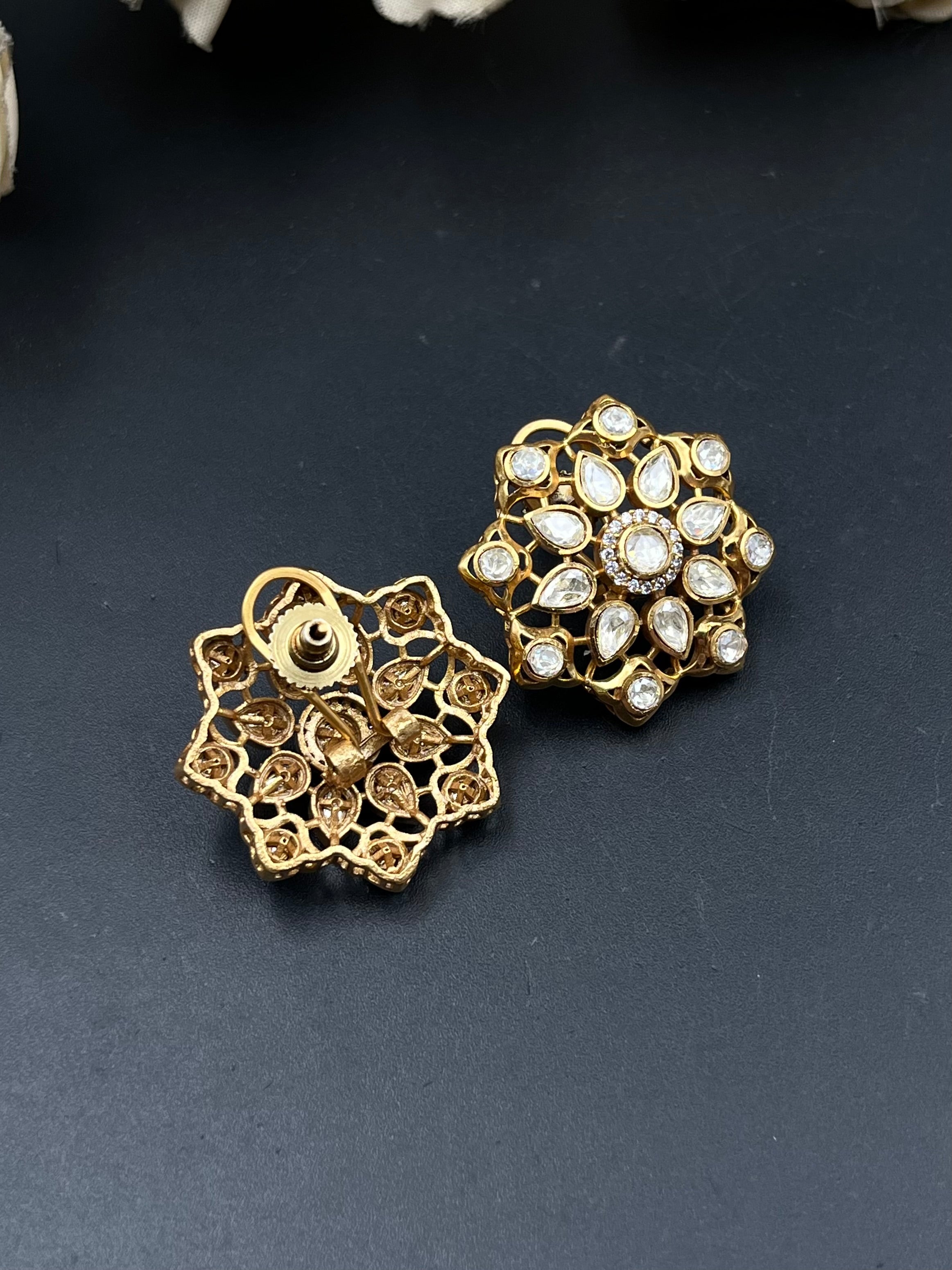 GIYA EARRING