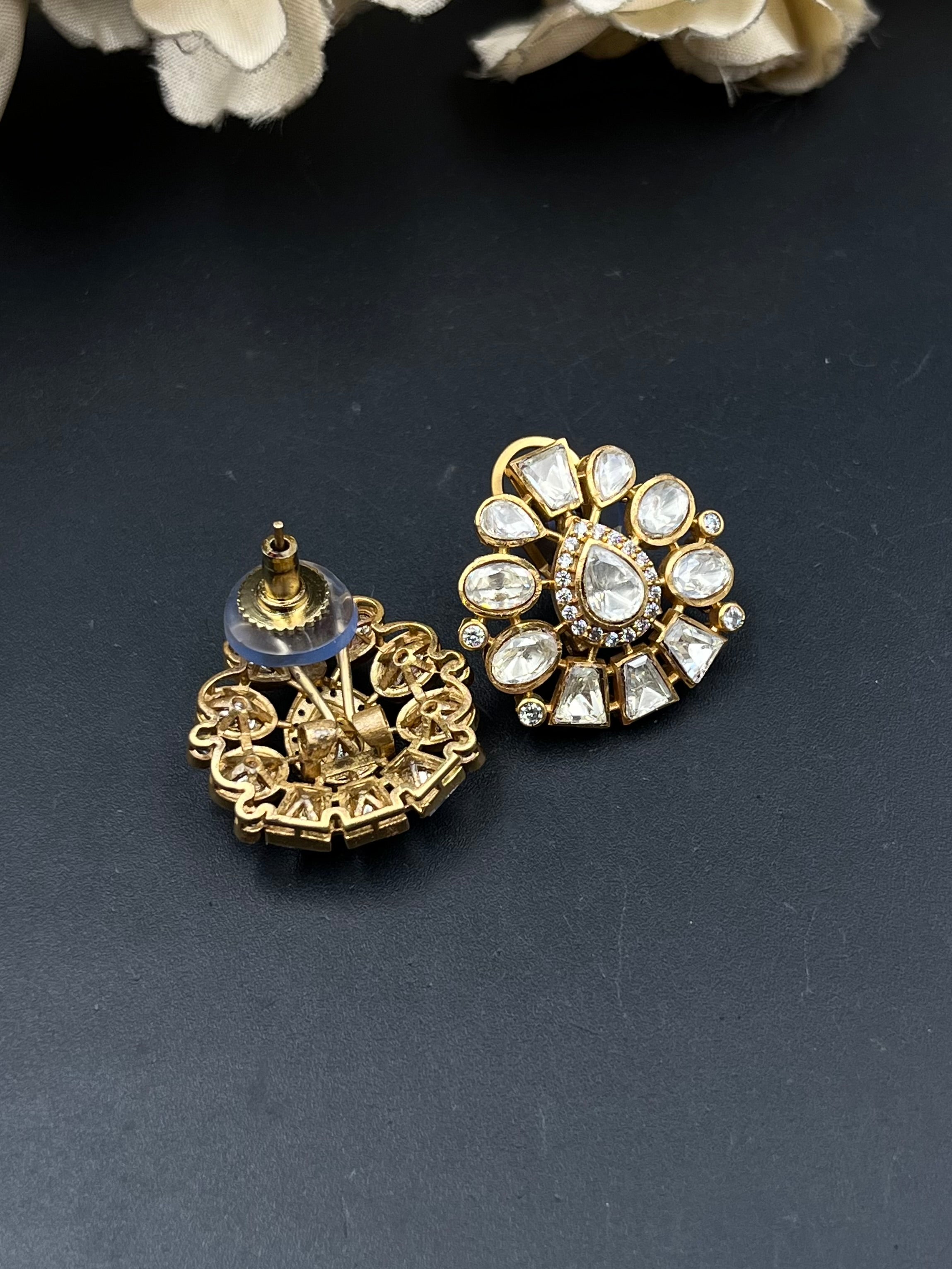 JIT EARRING