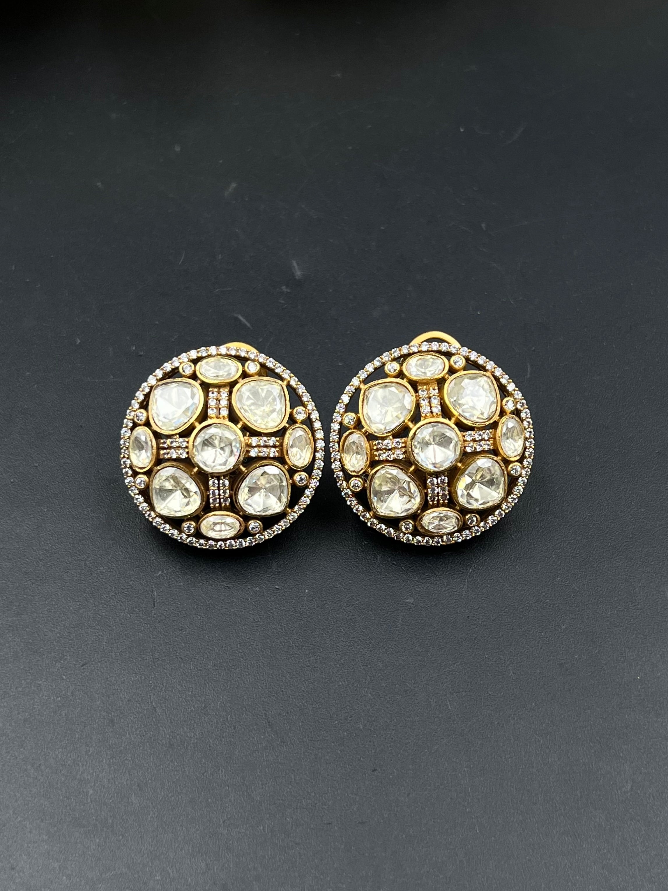KILA EARRING