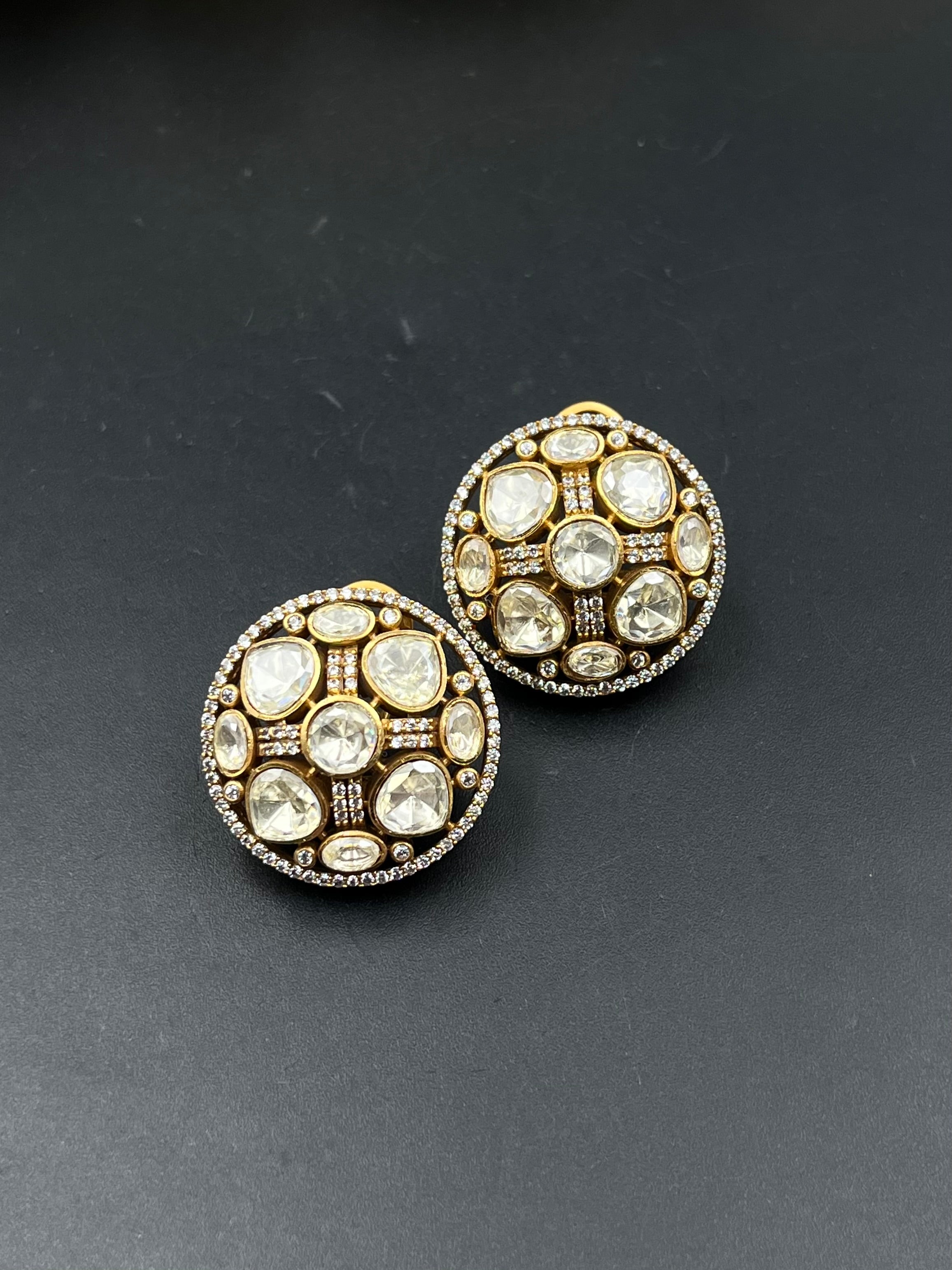 KILA EARRING