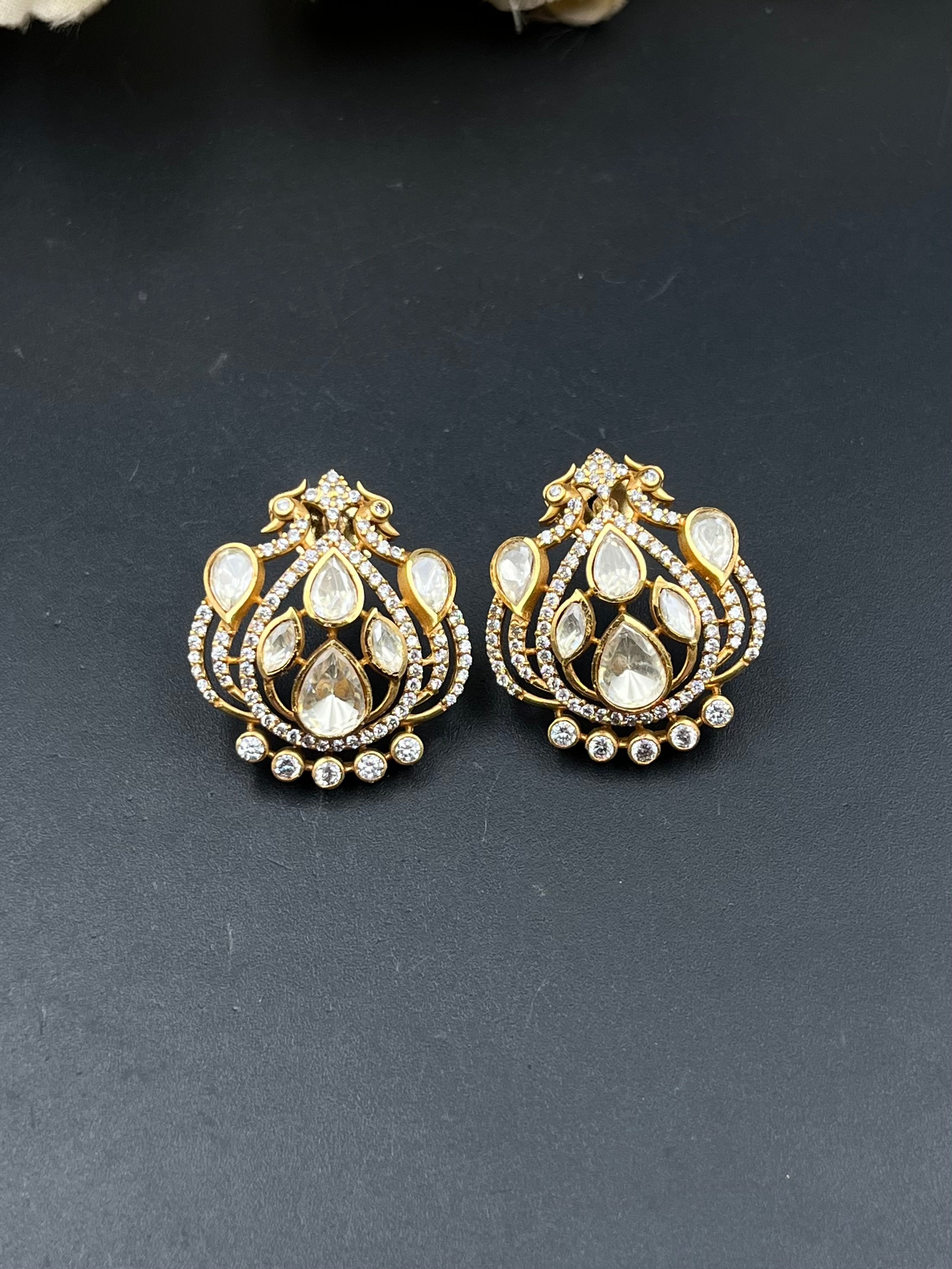 RASHI EARRING