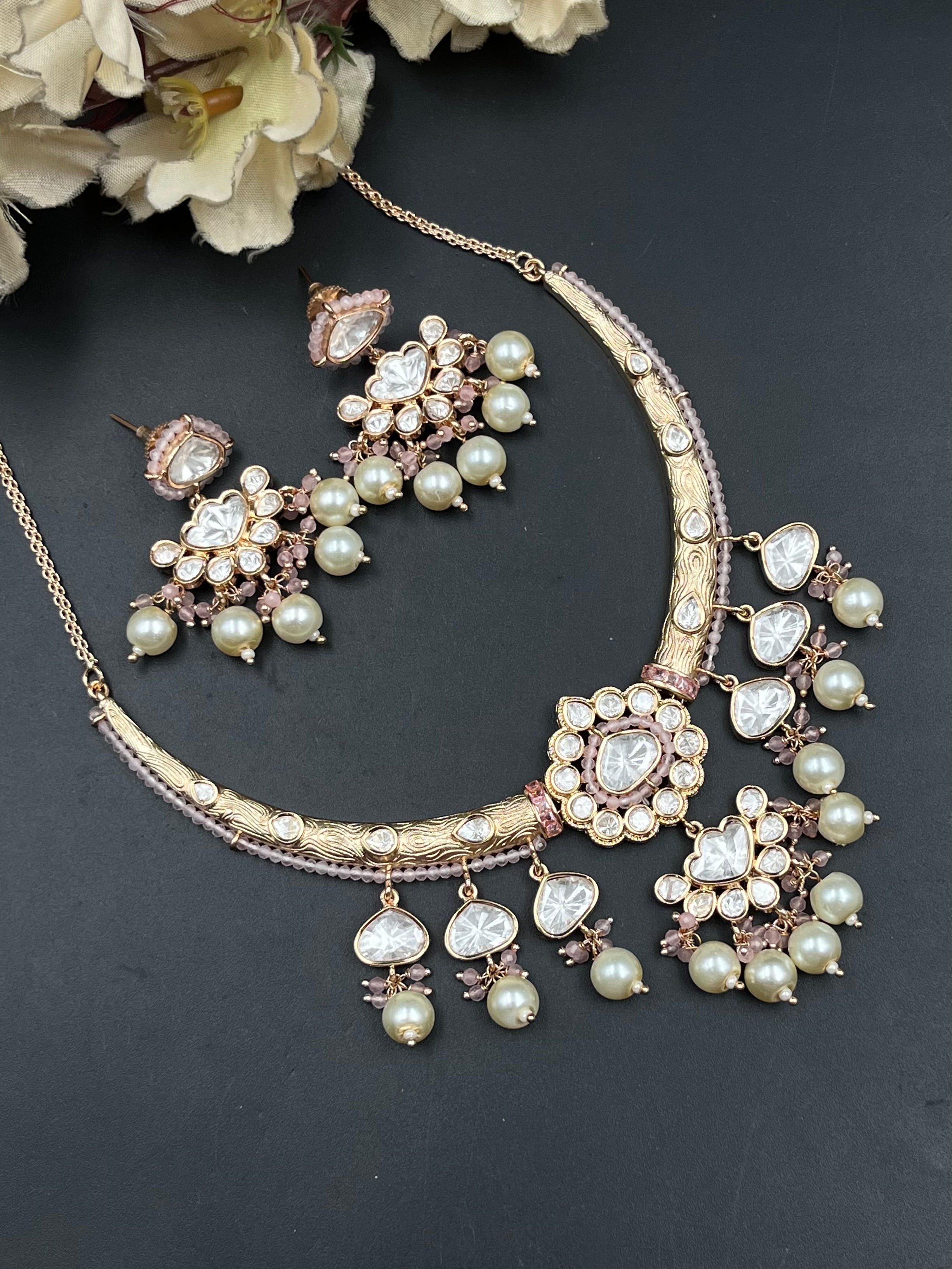 RIYA NECKLACE