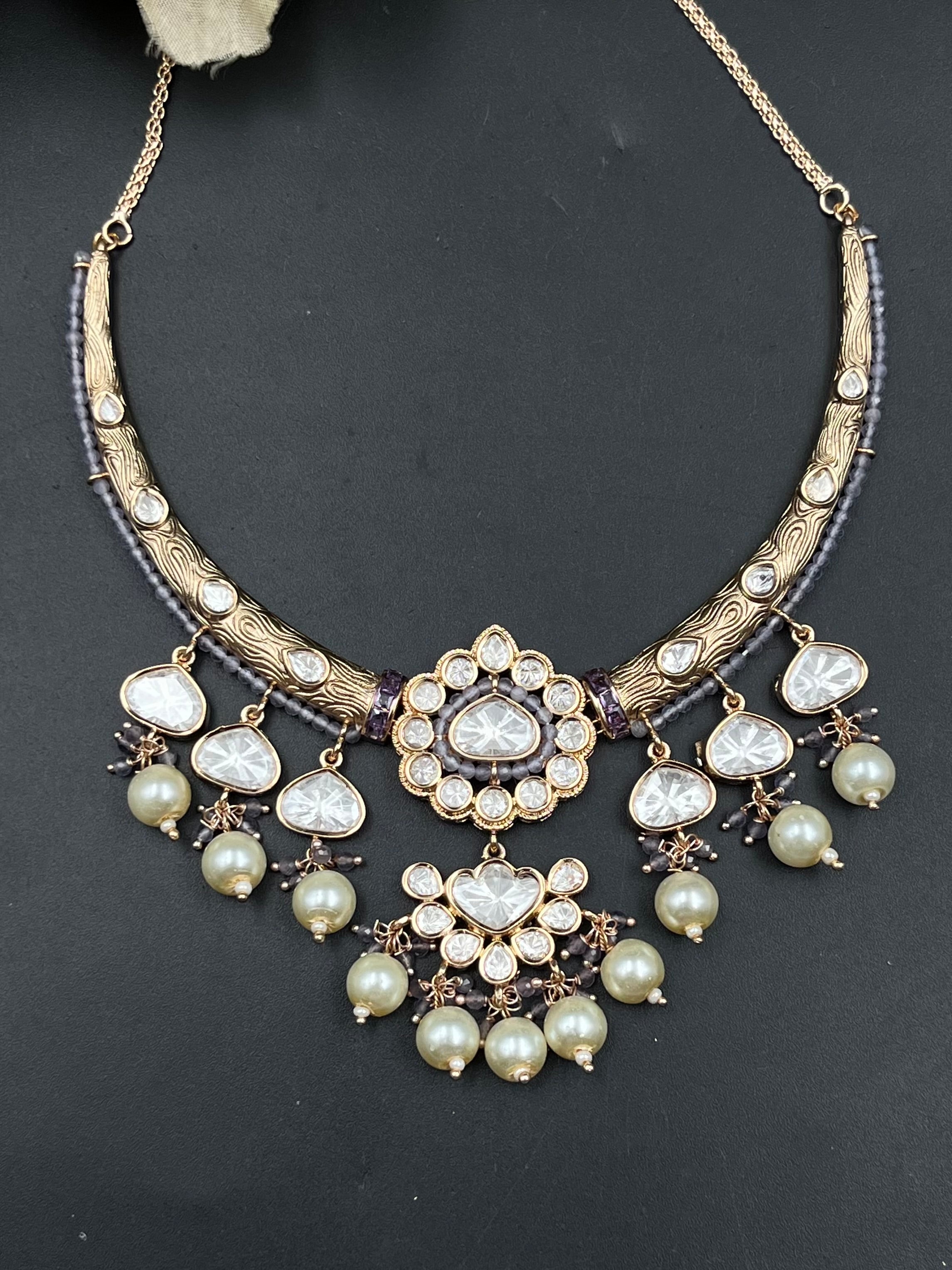 RIYA NECKLACE