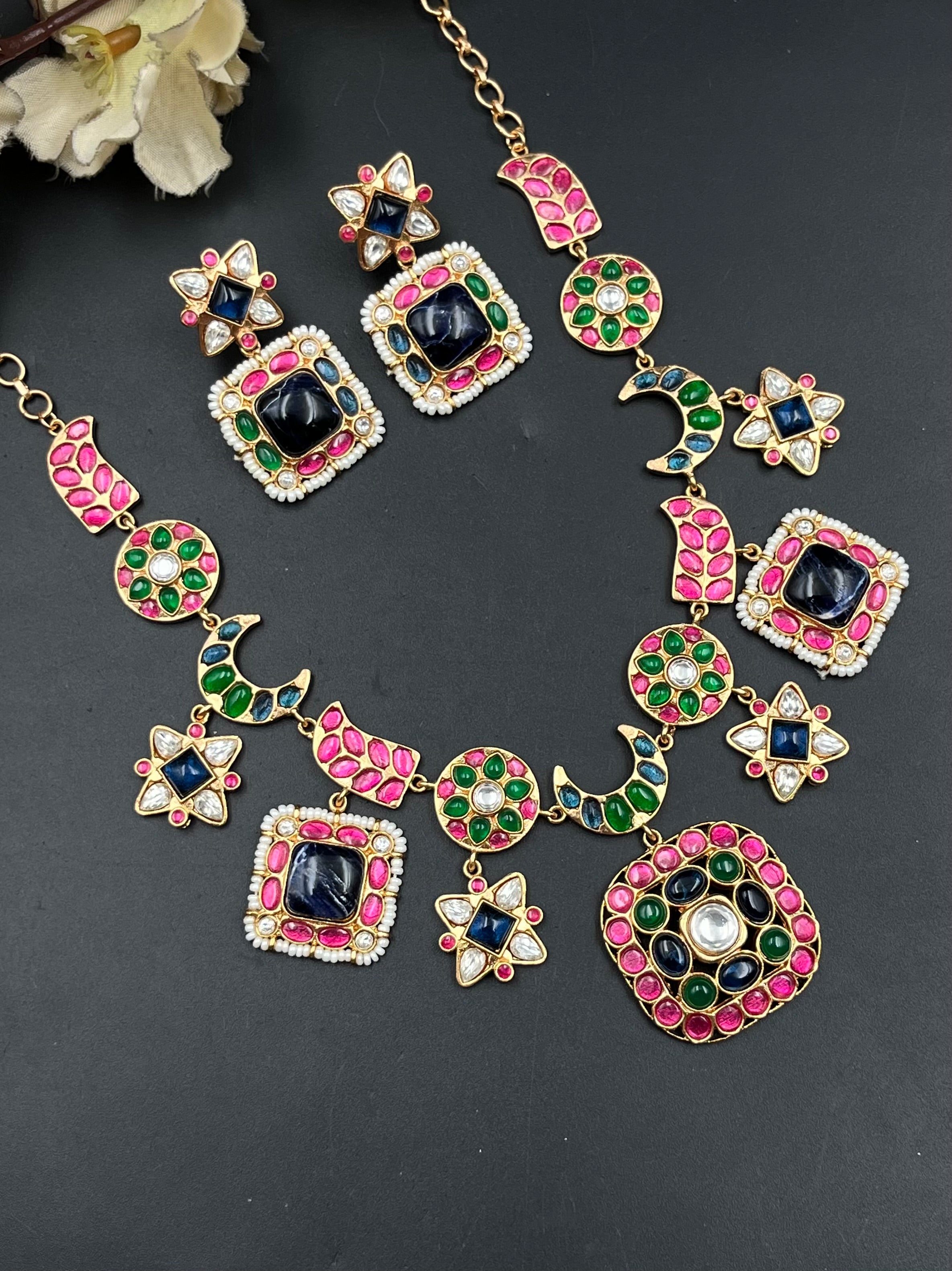 KARINA NECKLACE