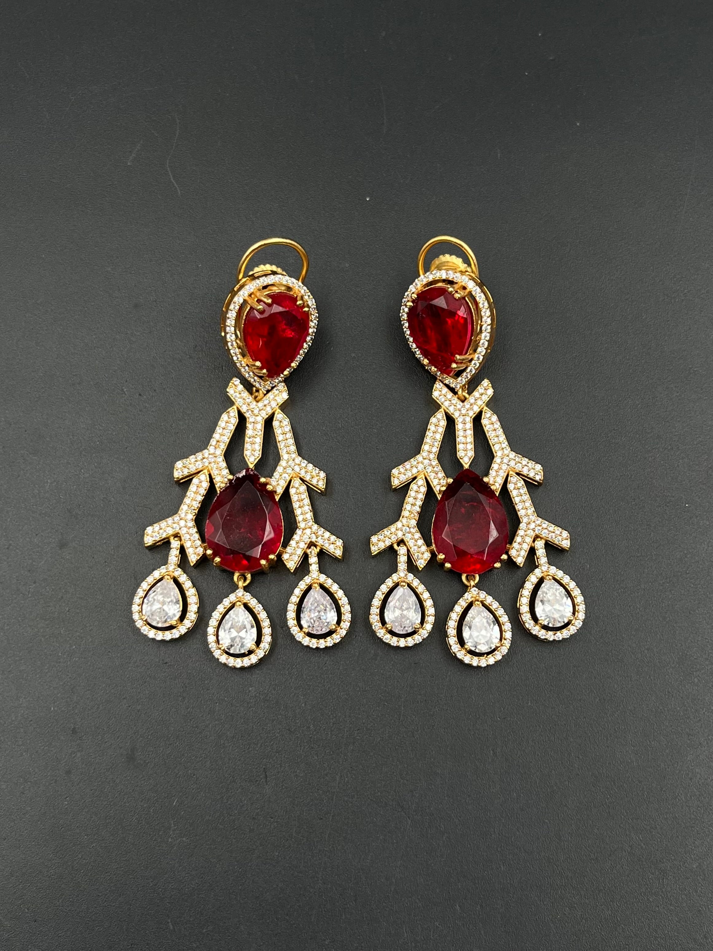 PINI NECKLACE