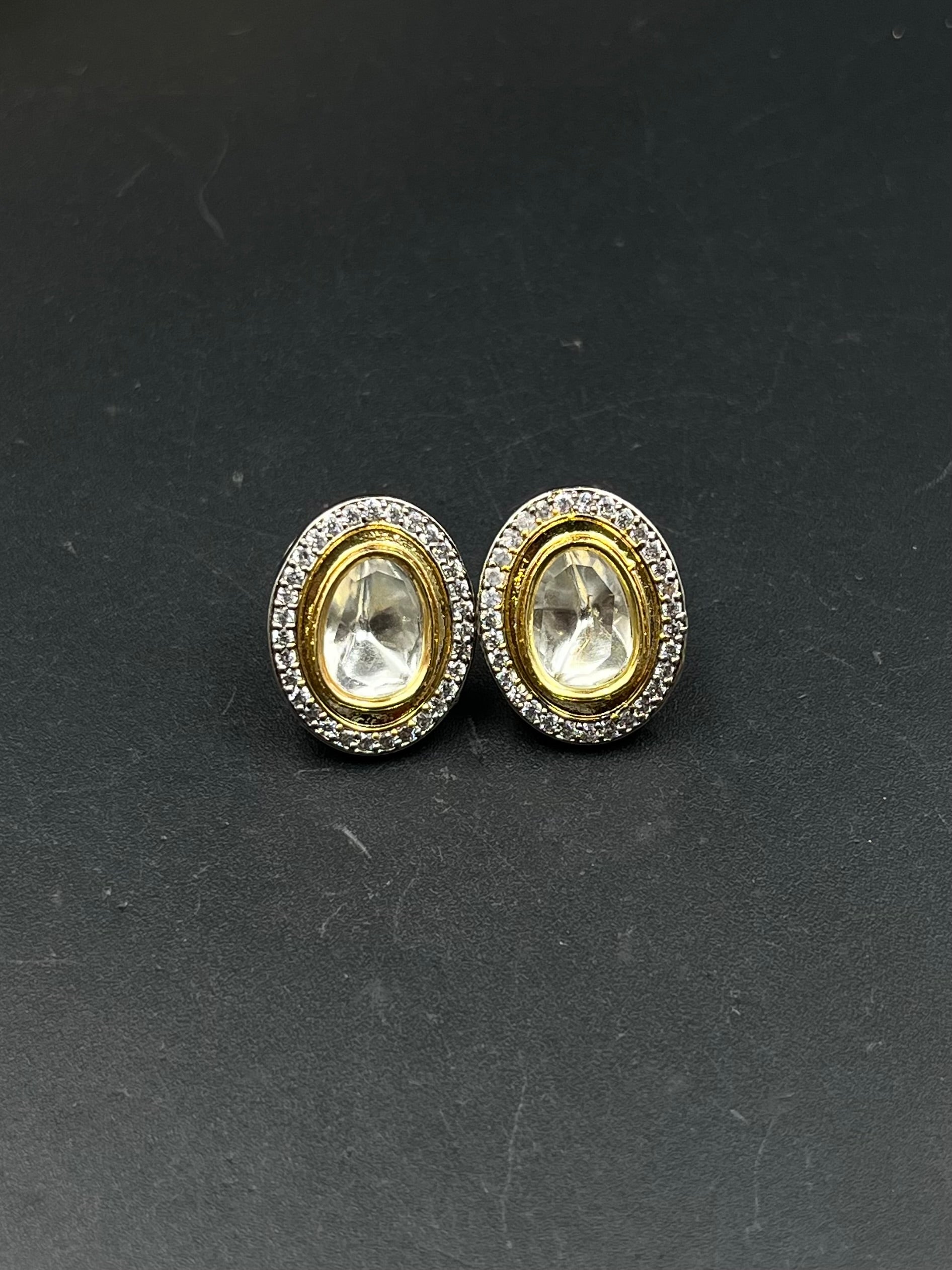 NEHA EARRING