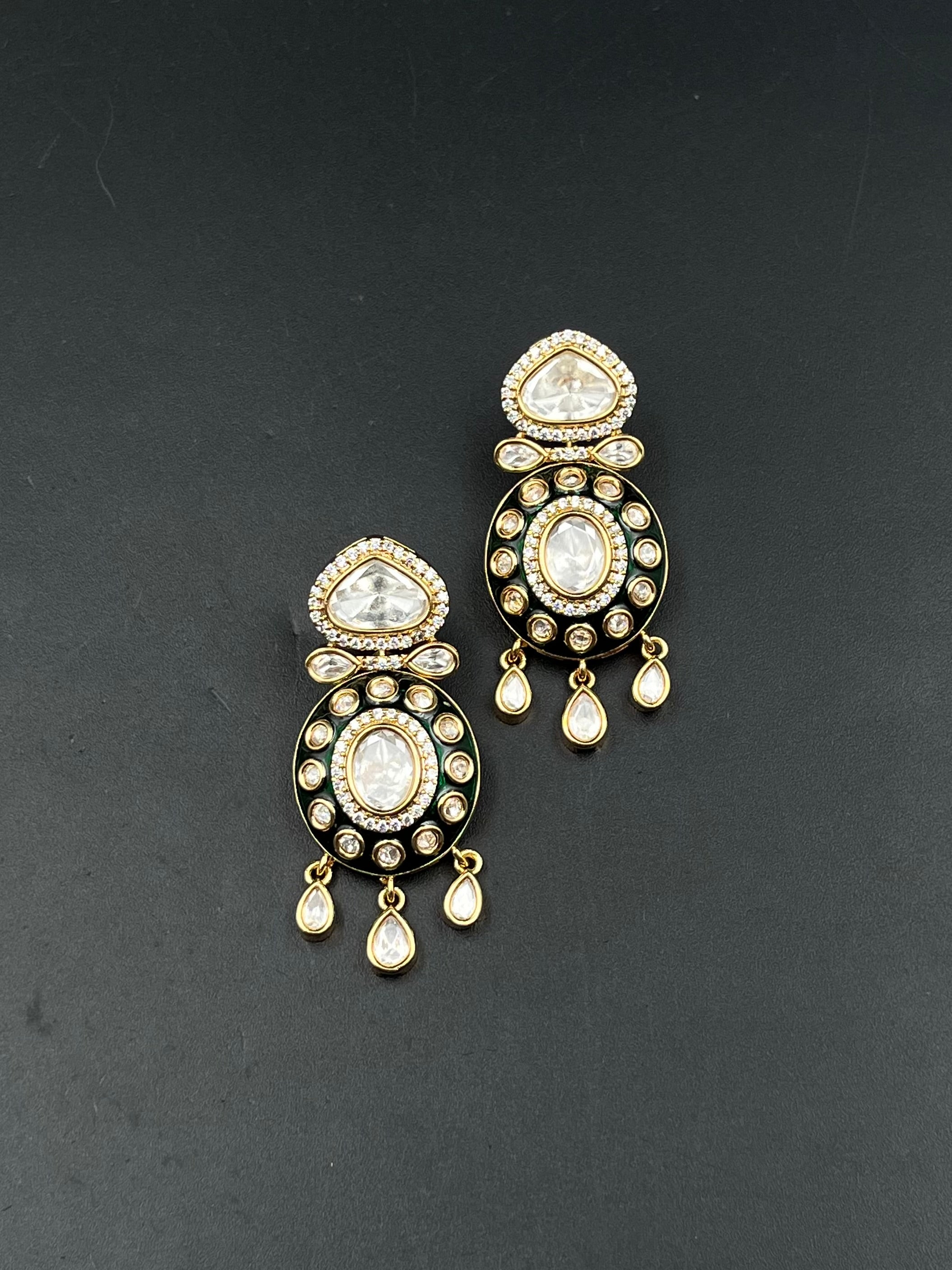 NITA EARRING