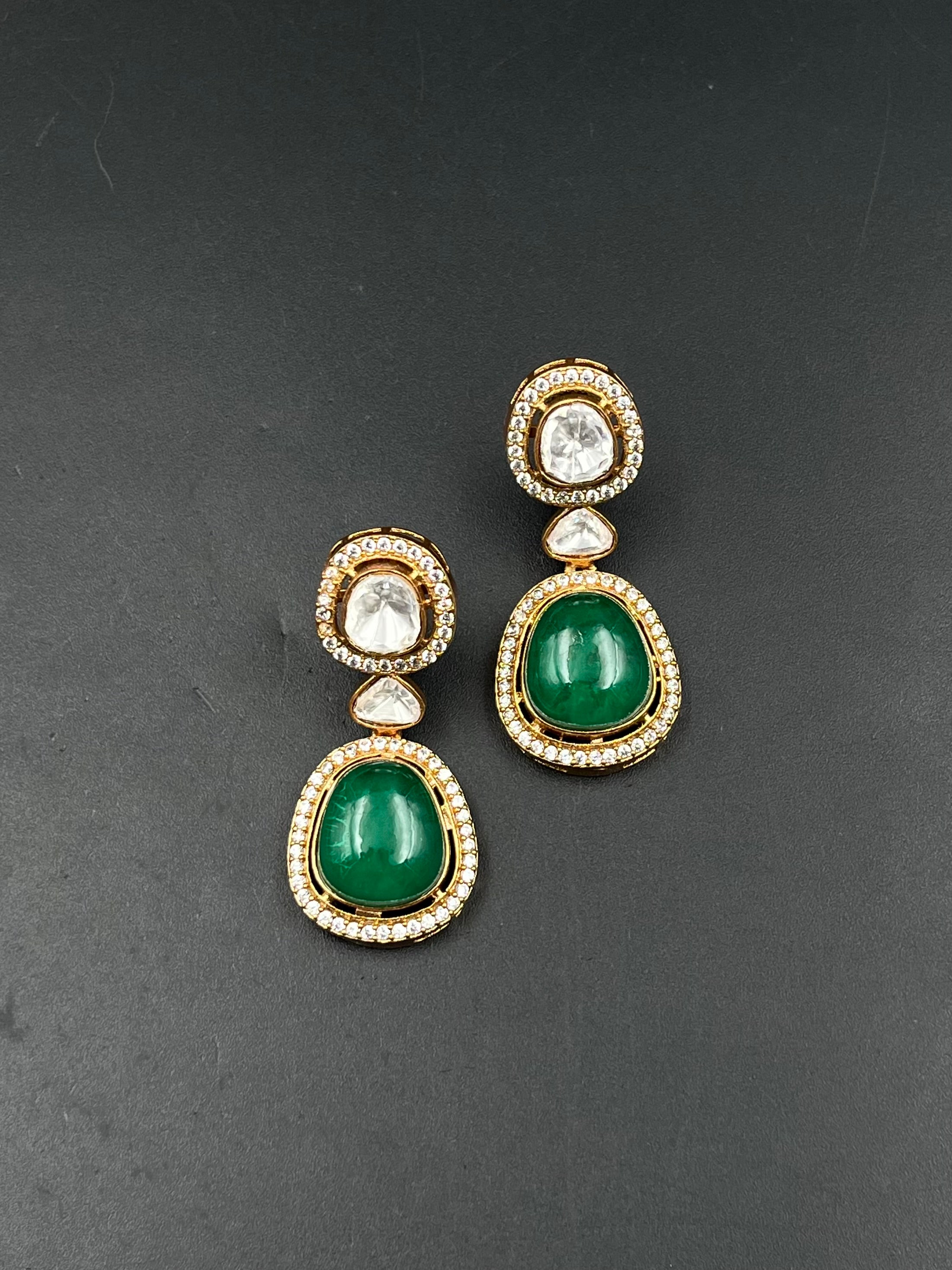 PRA EARRING