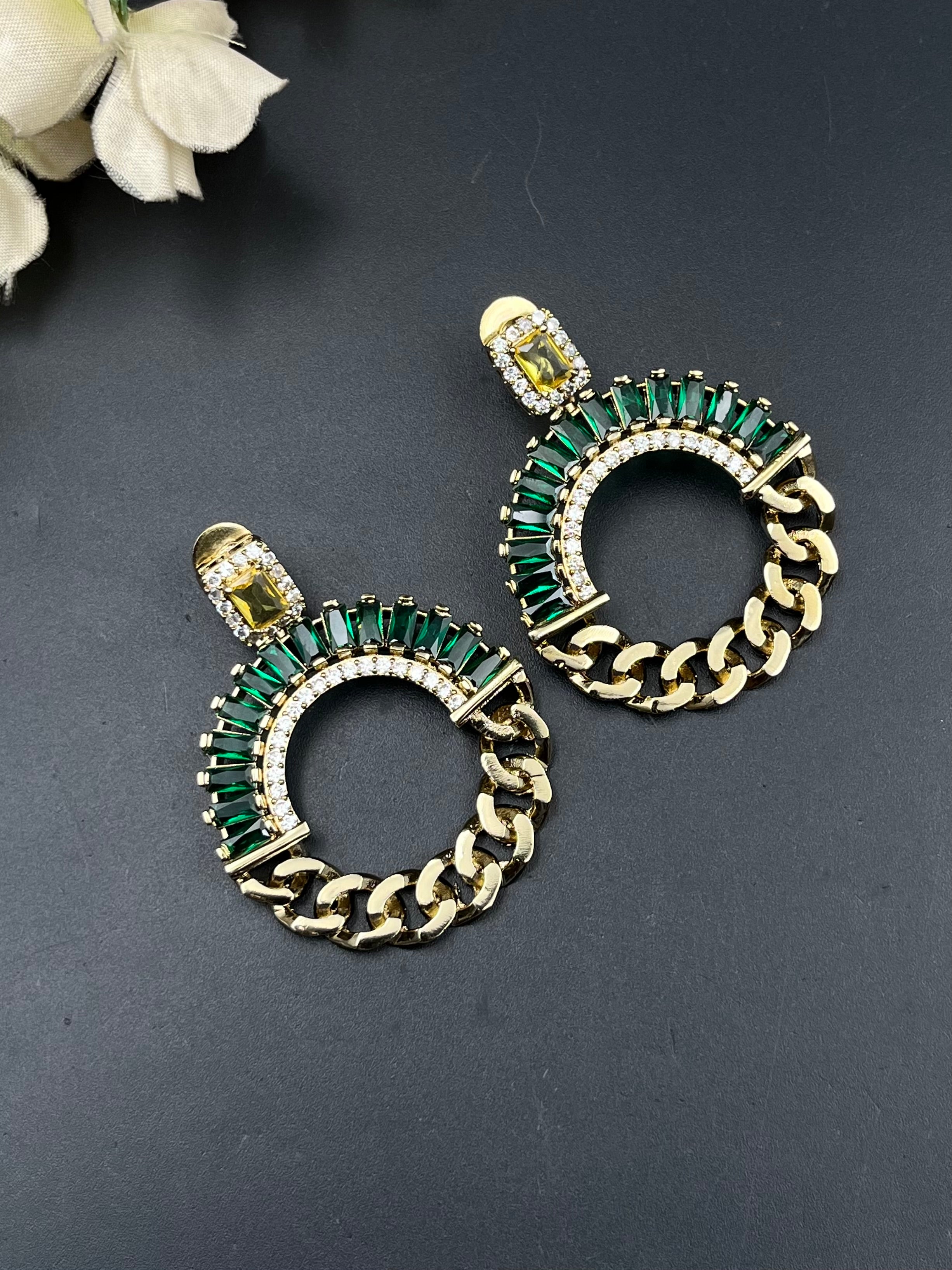 SIYA EARRING