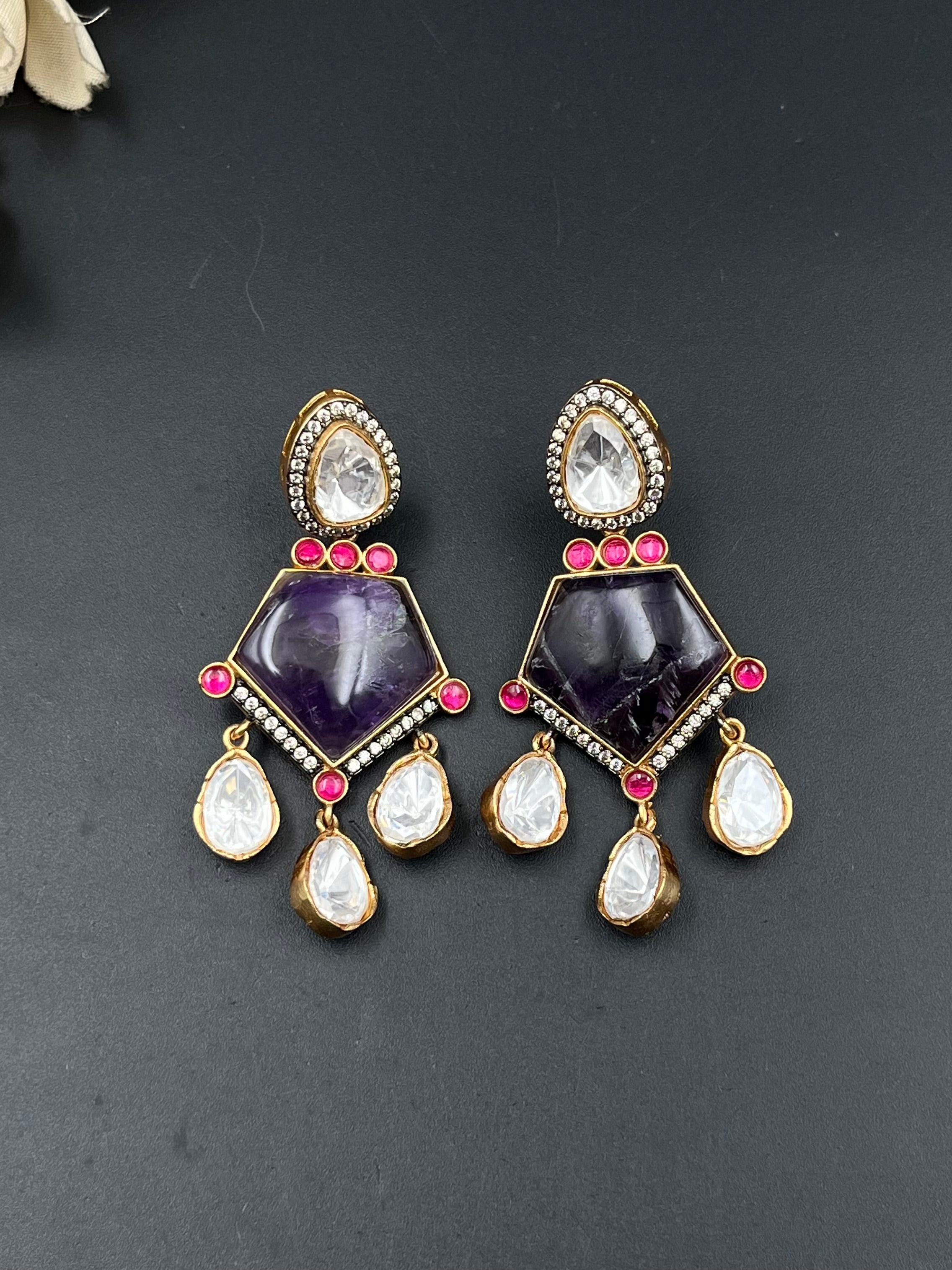 BHANVI EARRING