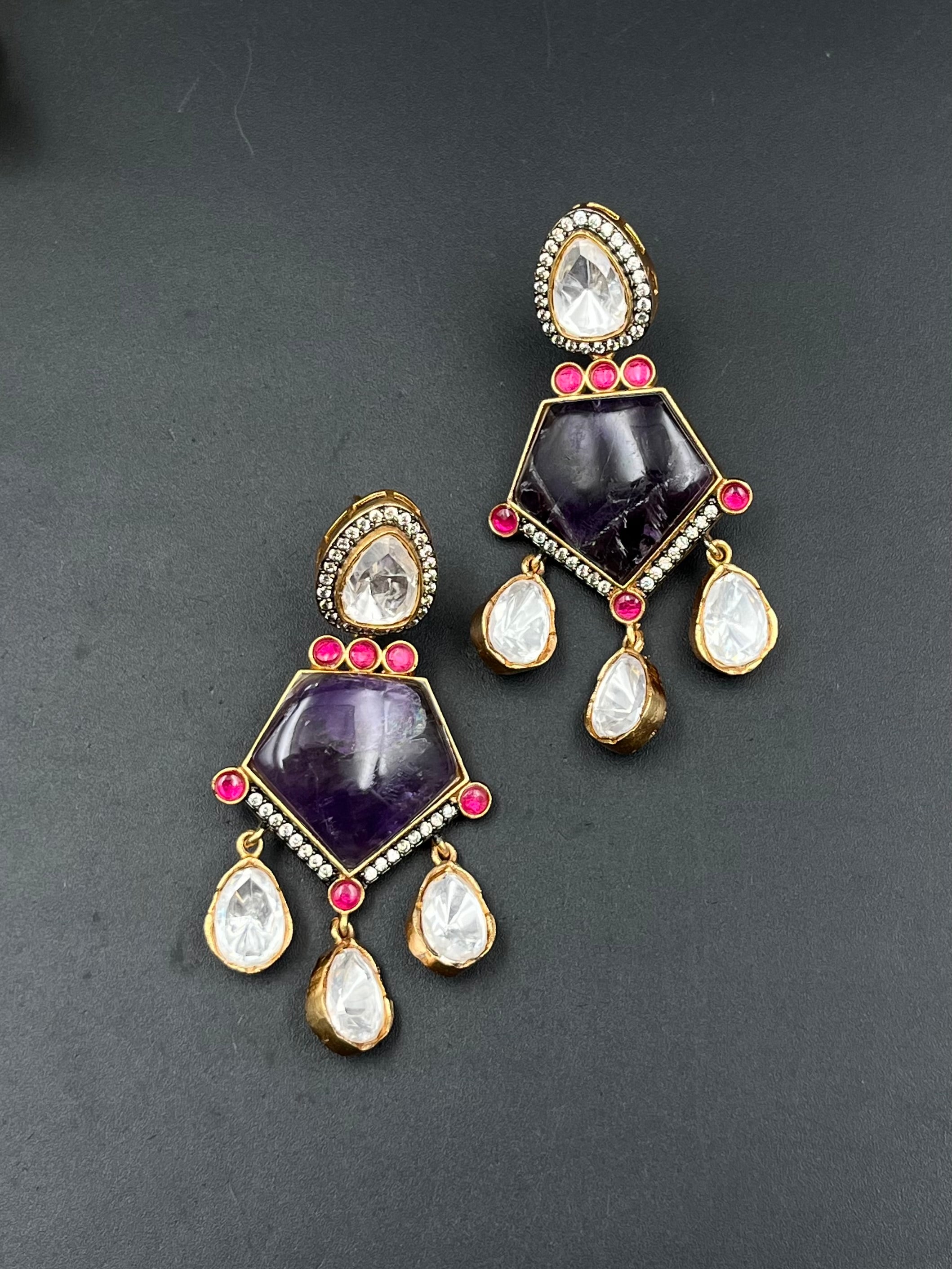 BHANVI EARRING