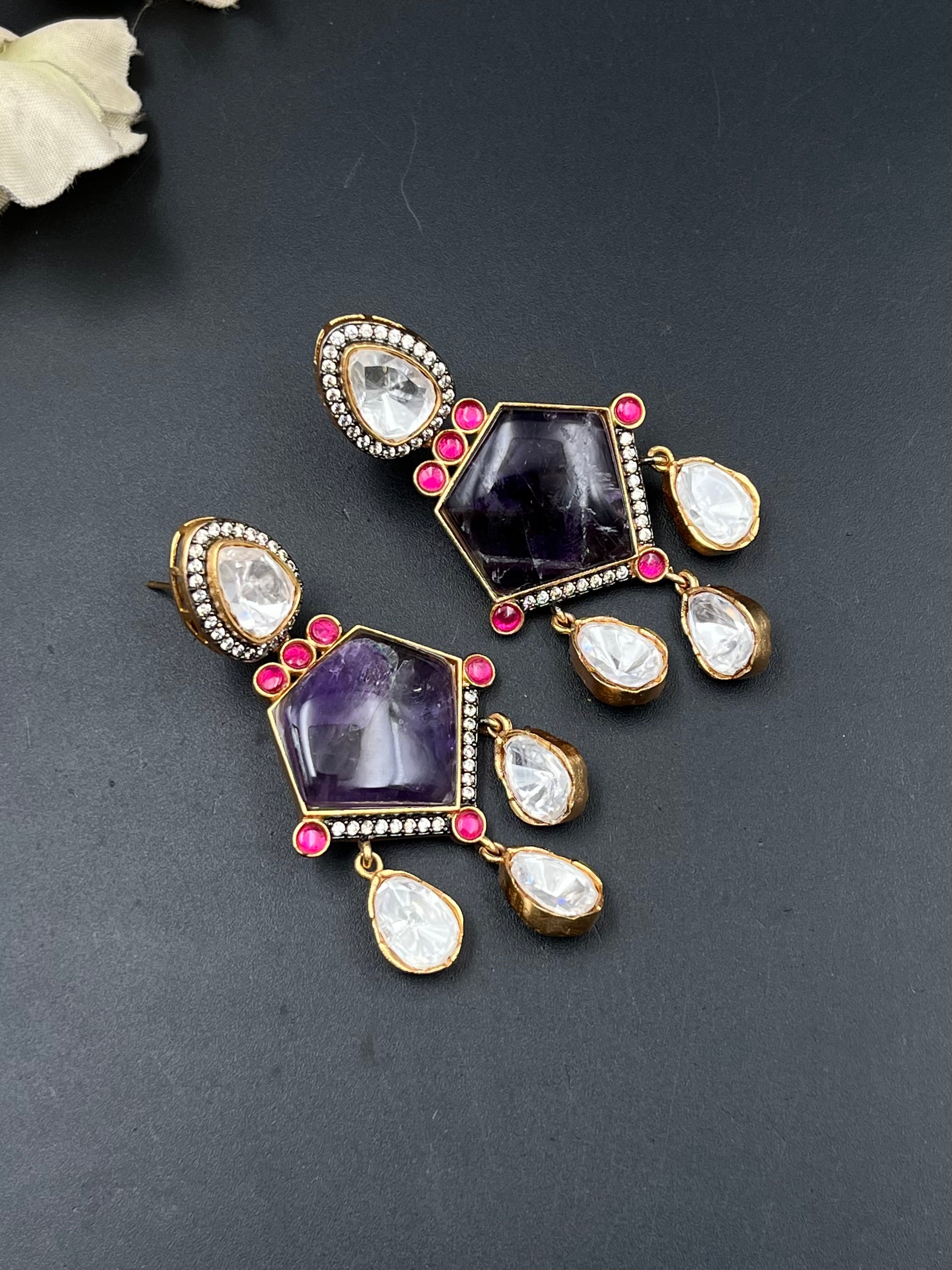 BHANVI EARRING