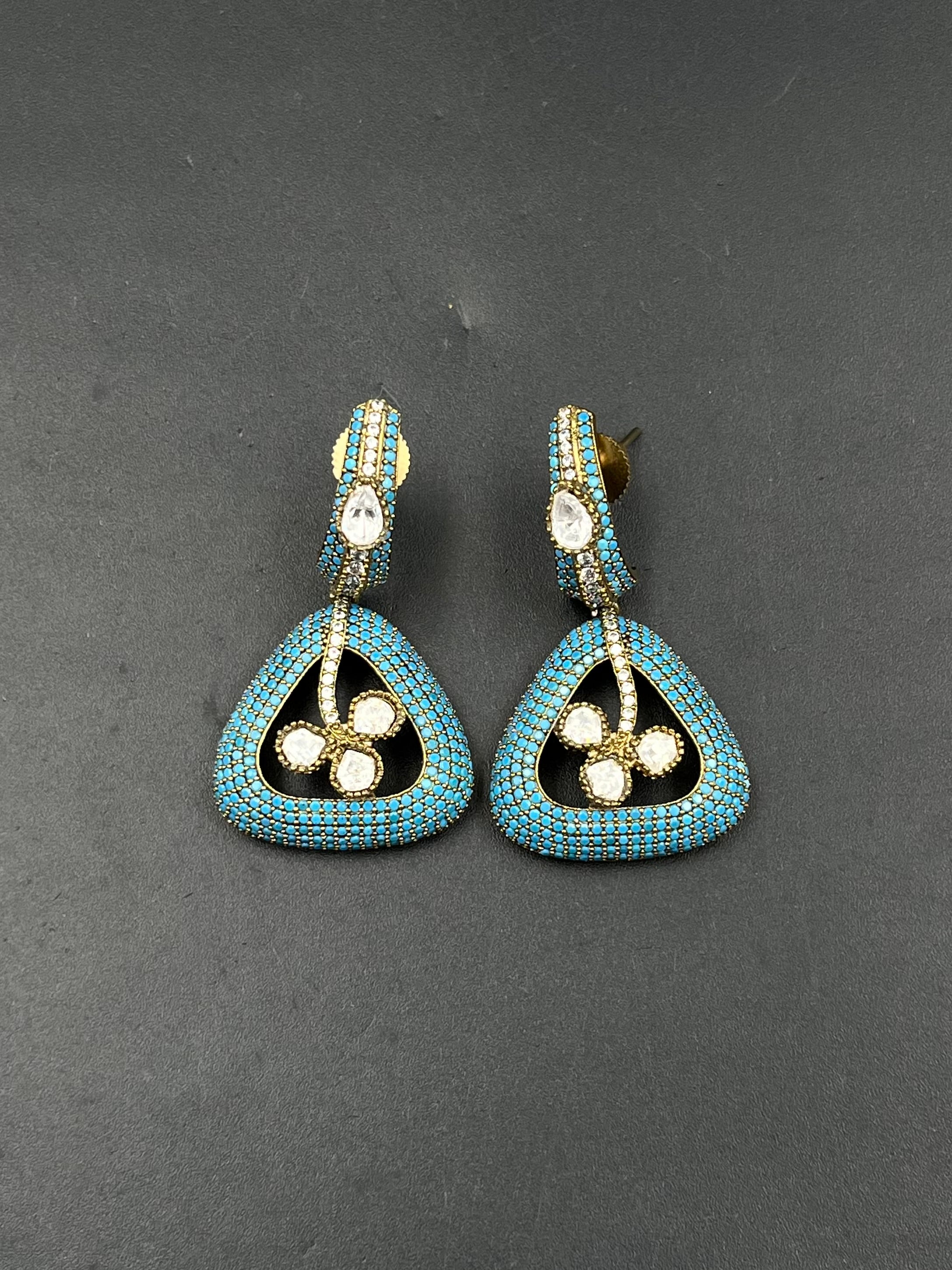 TASI EARRING