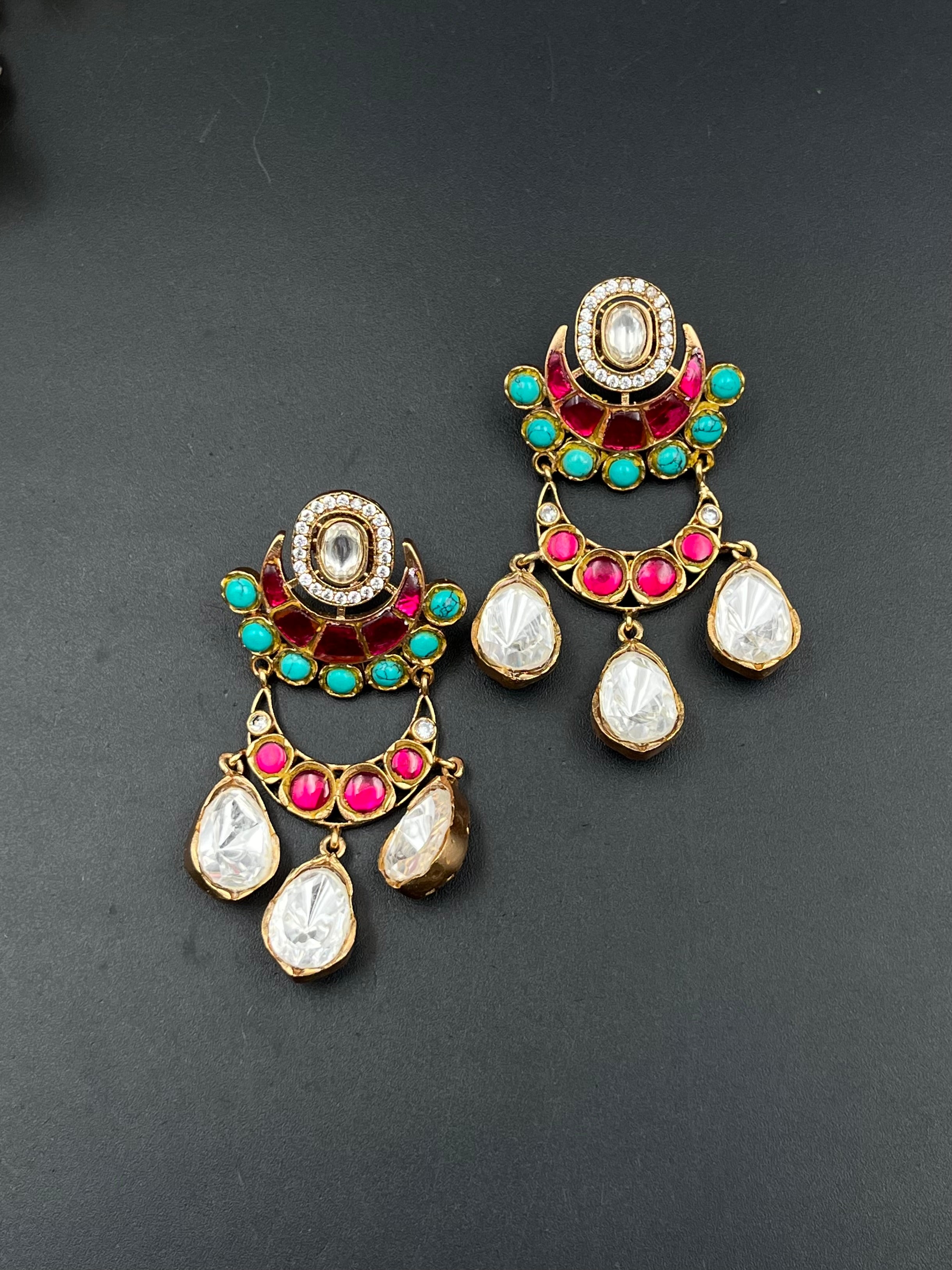 HINAA EARRING