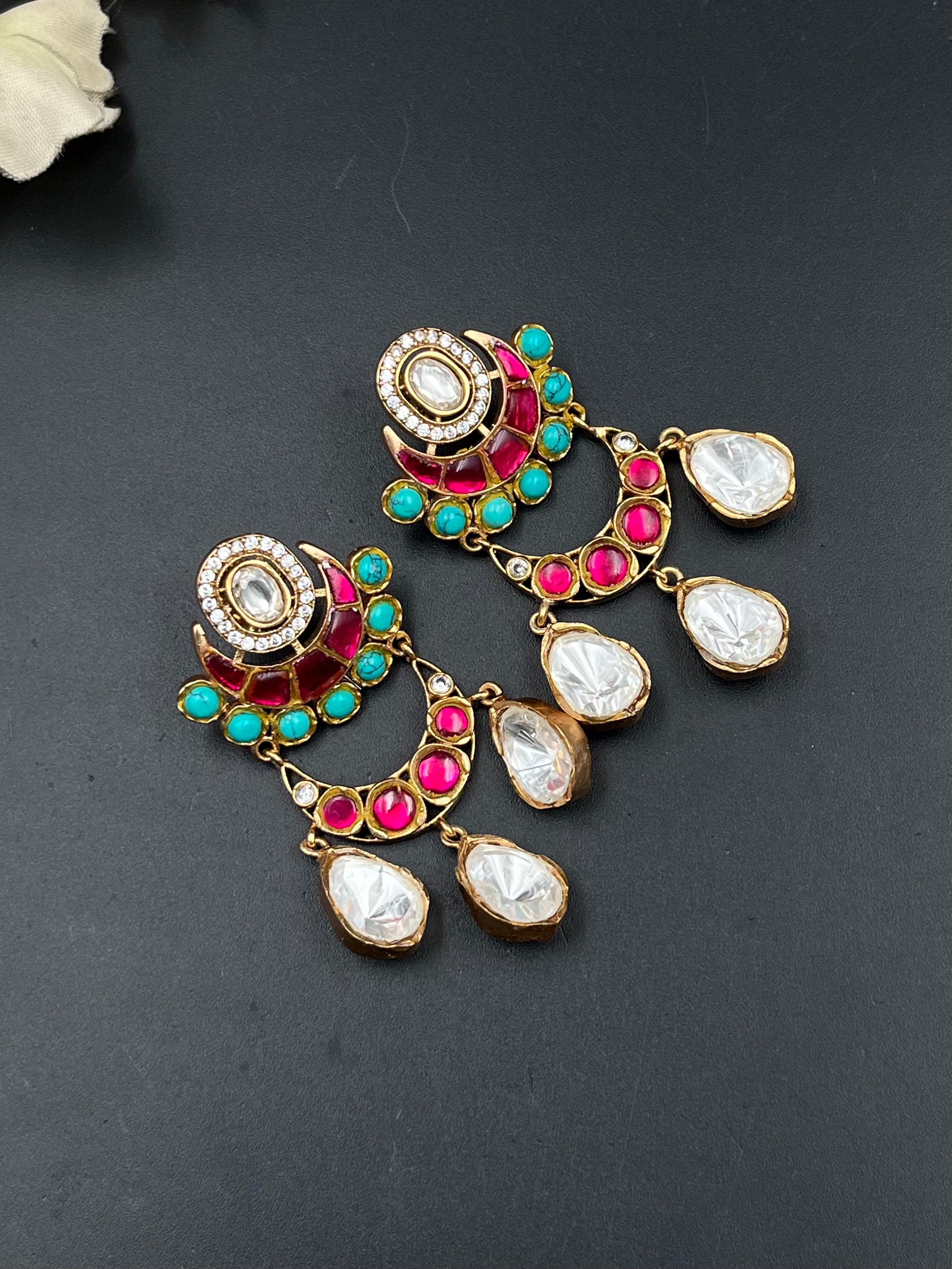 HINAA EARRING