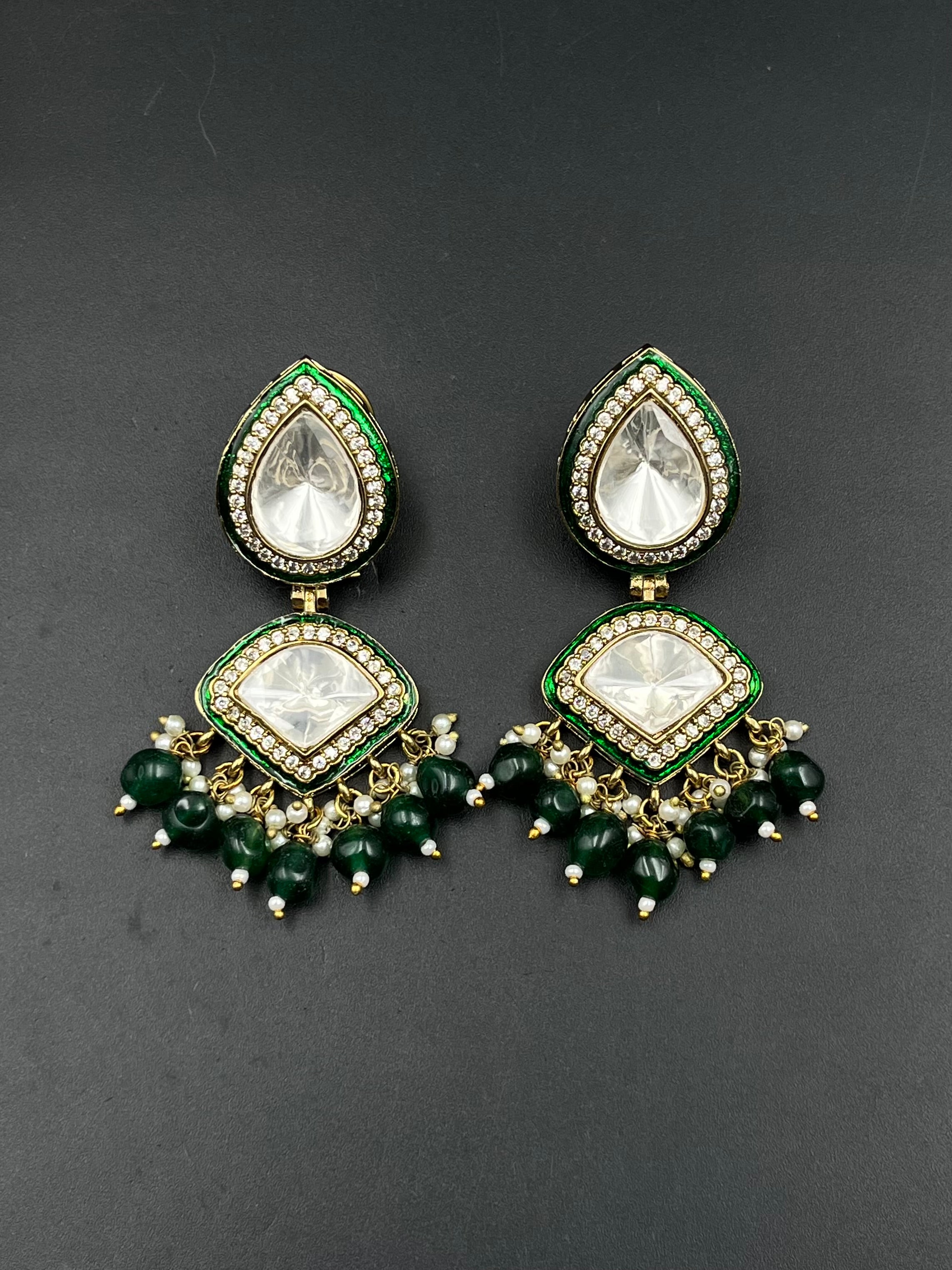 SAM EARRING