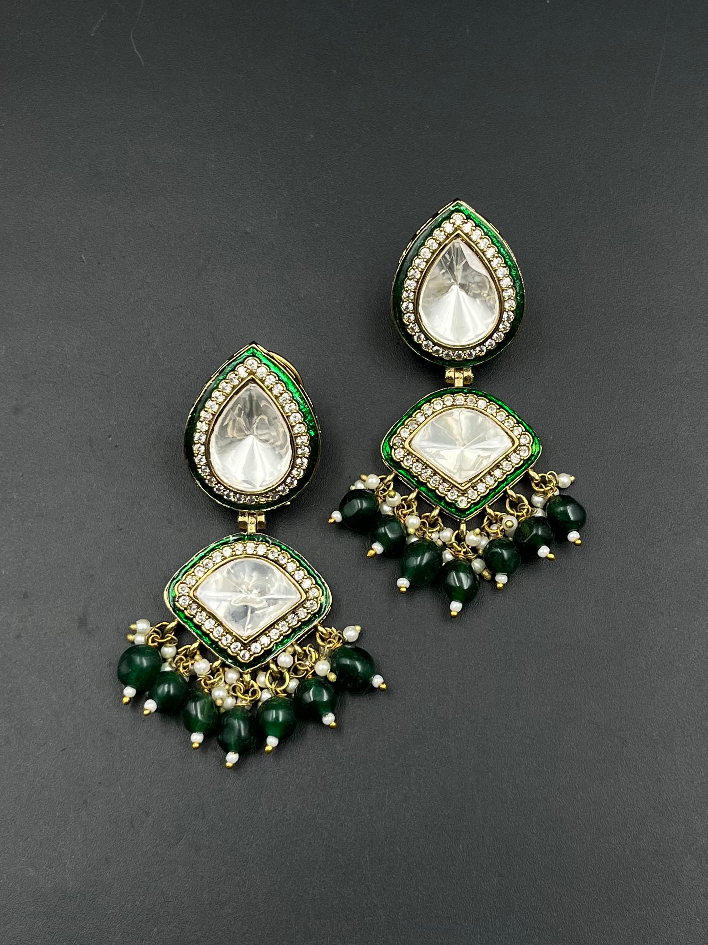 SAM EARRING