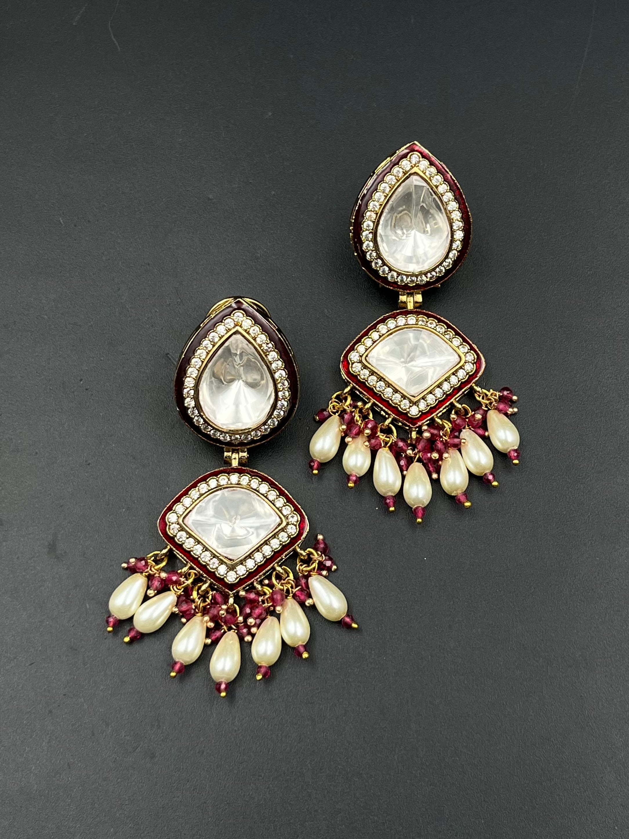 SAM EARRING