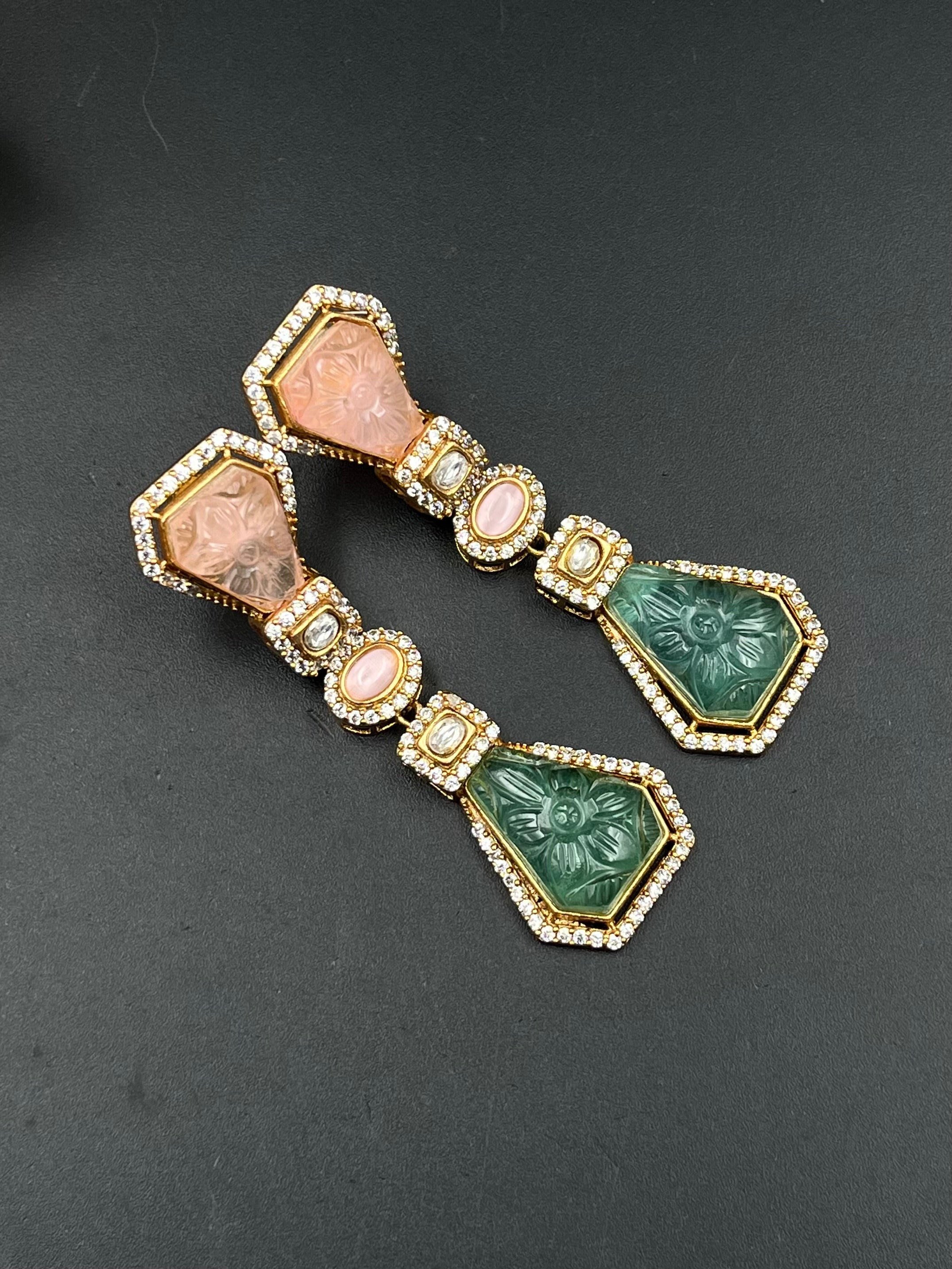 LIKA EARRING