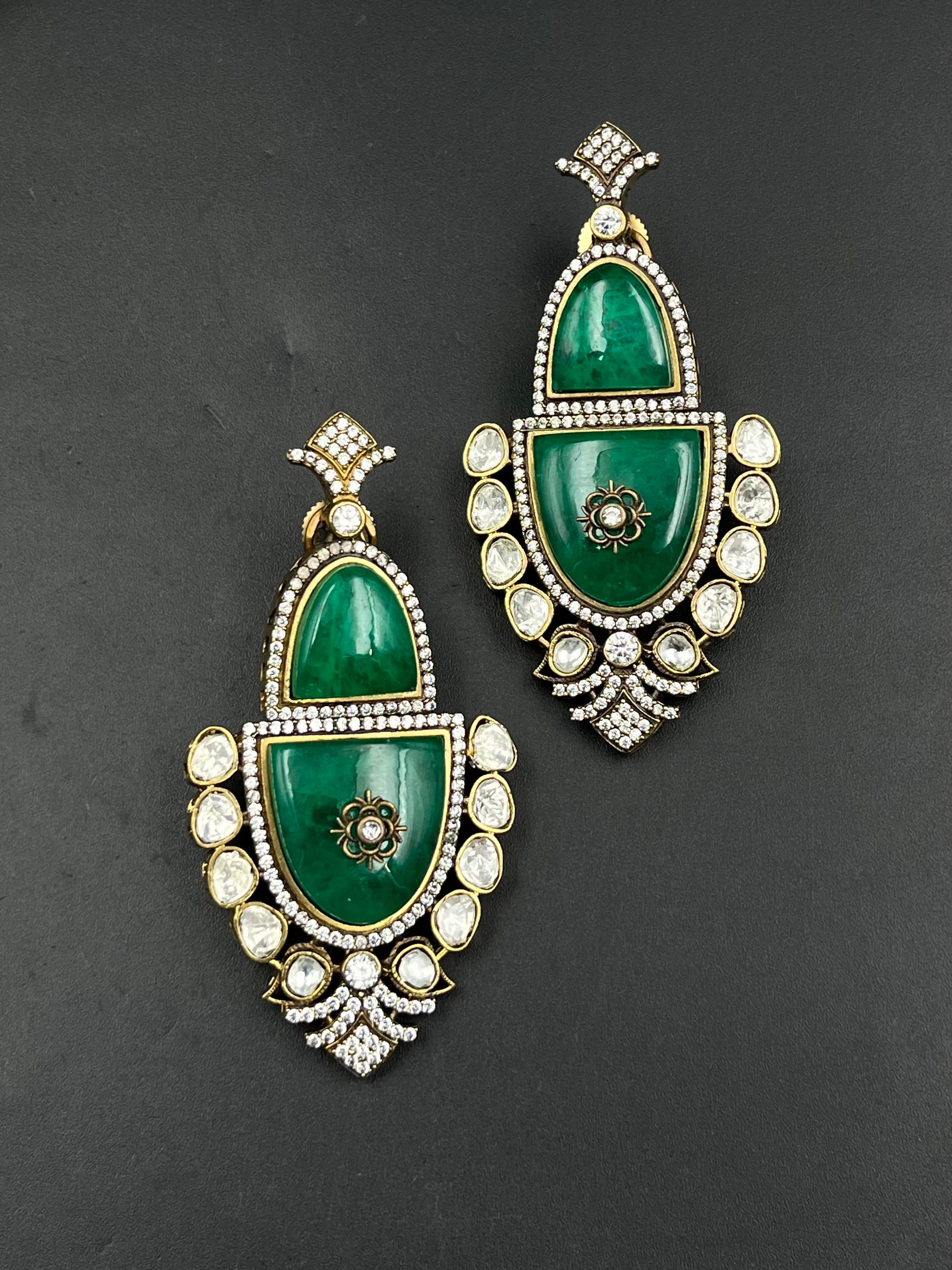 KRITI EARRING
