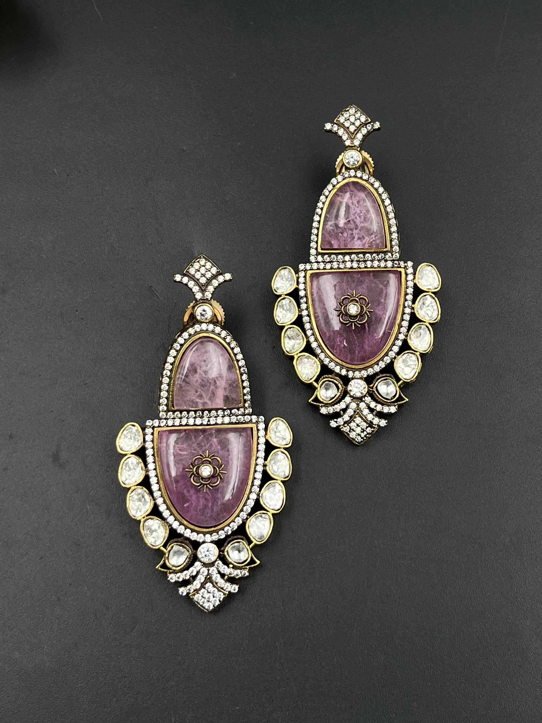 KRITI EARRING
