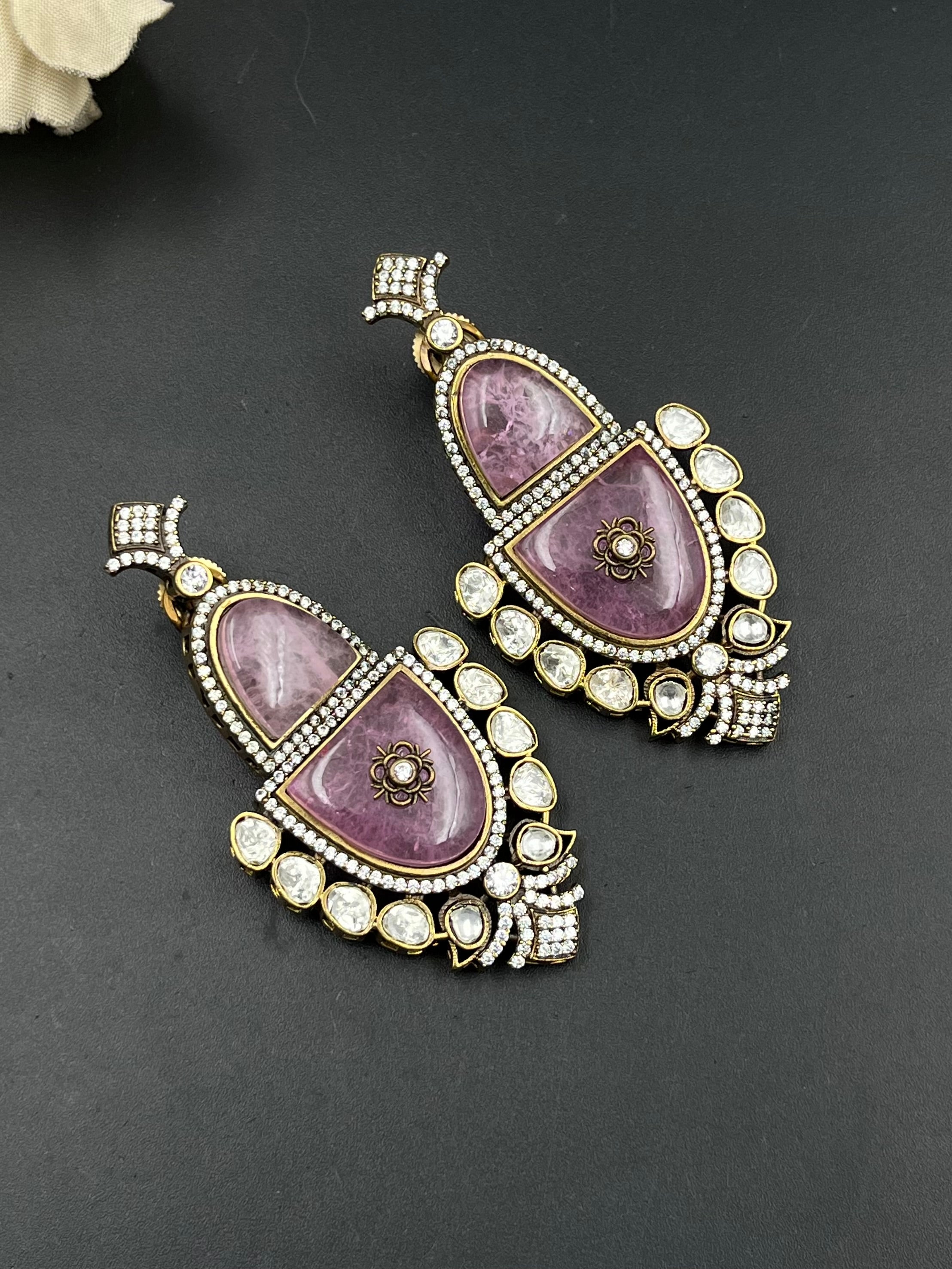 KRITI EARRING