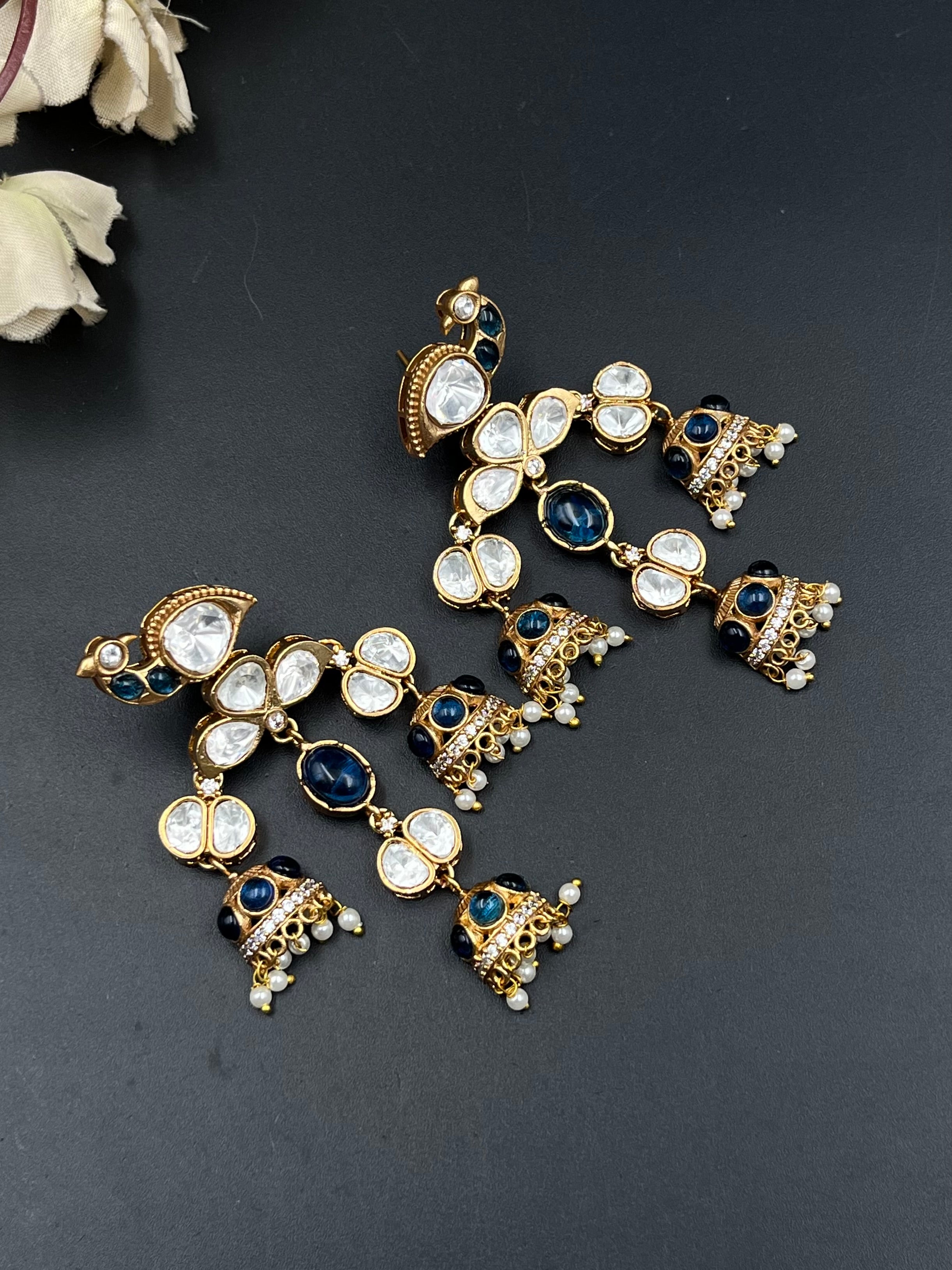 NITA EARRING
