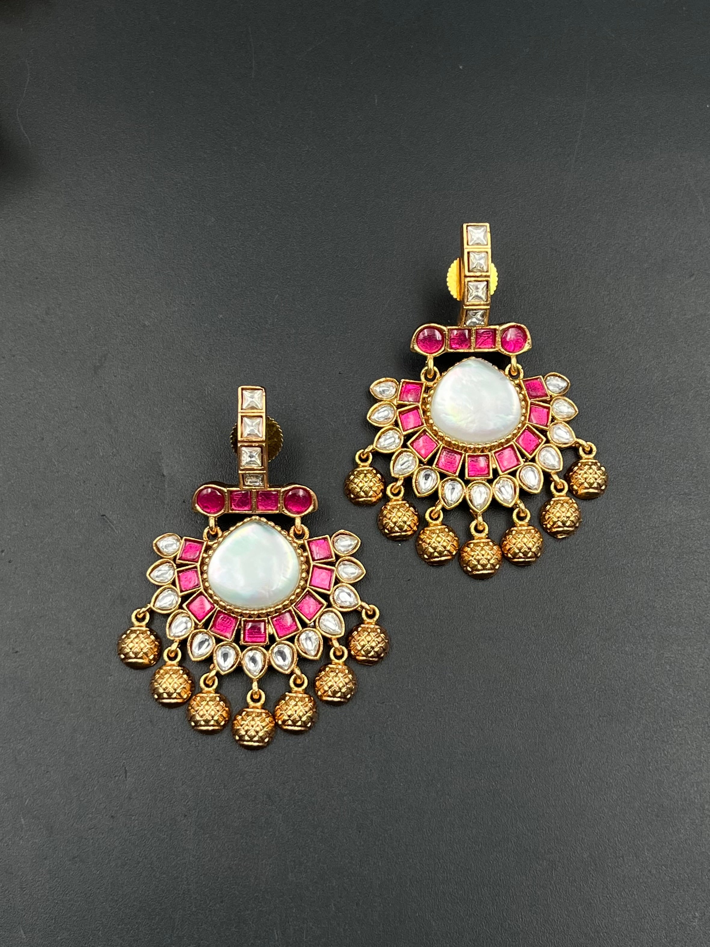 KUSUM EARRING