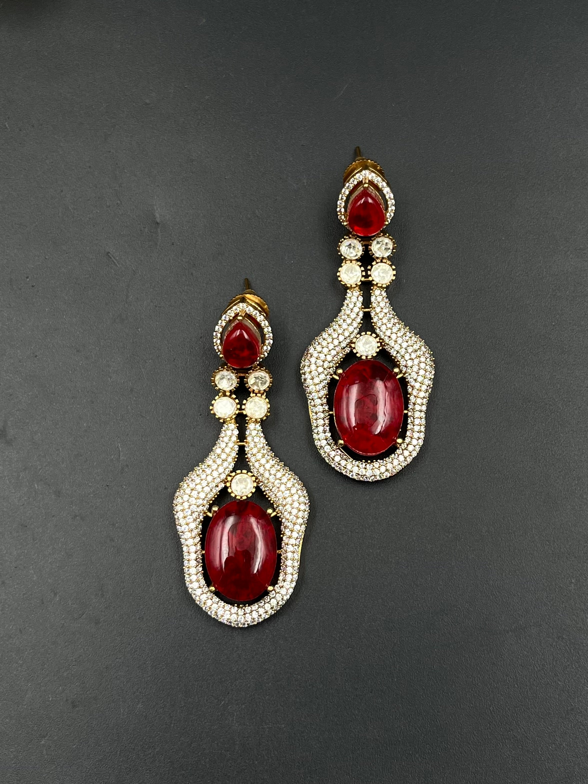 BIYU EARRING