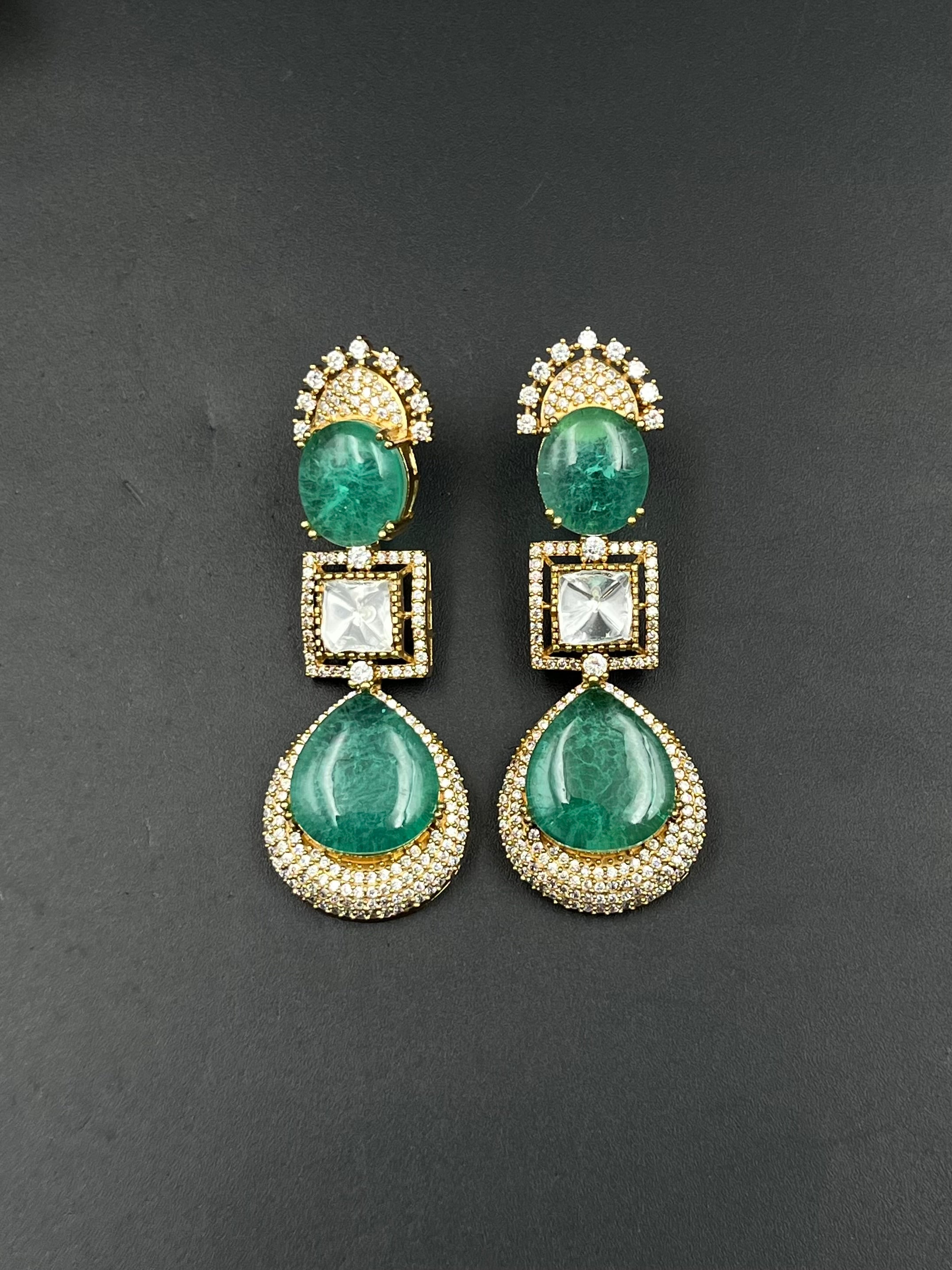 MIYA EARRING