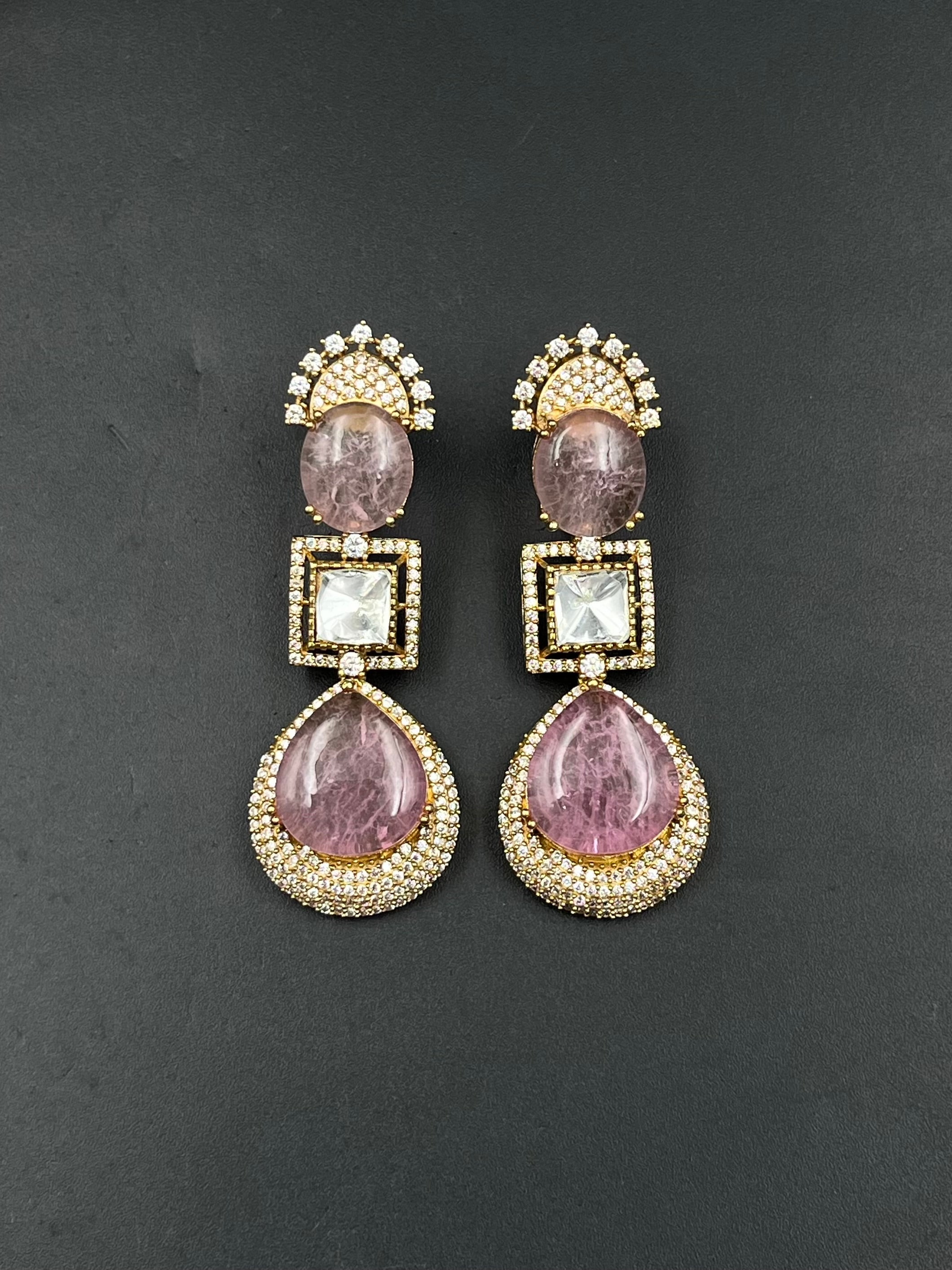 MIYA EARRING