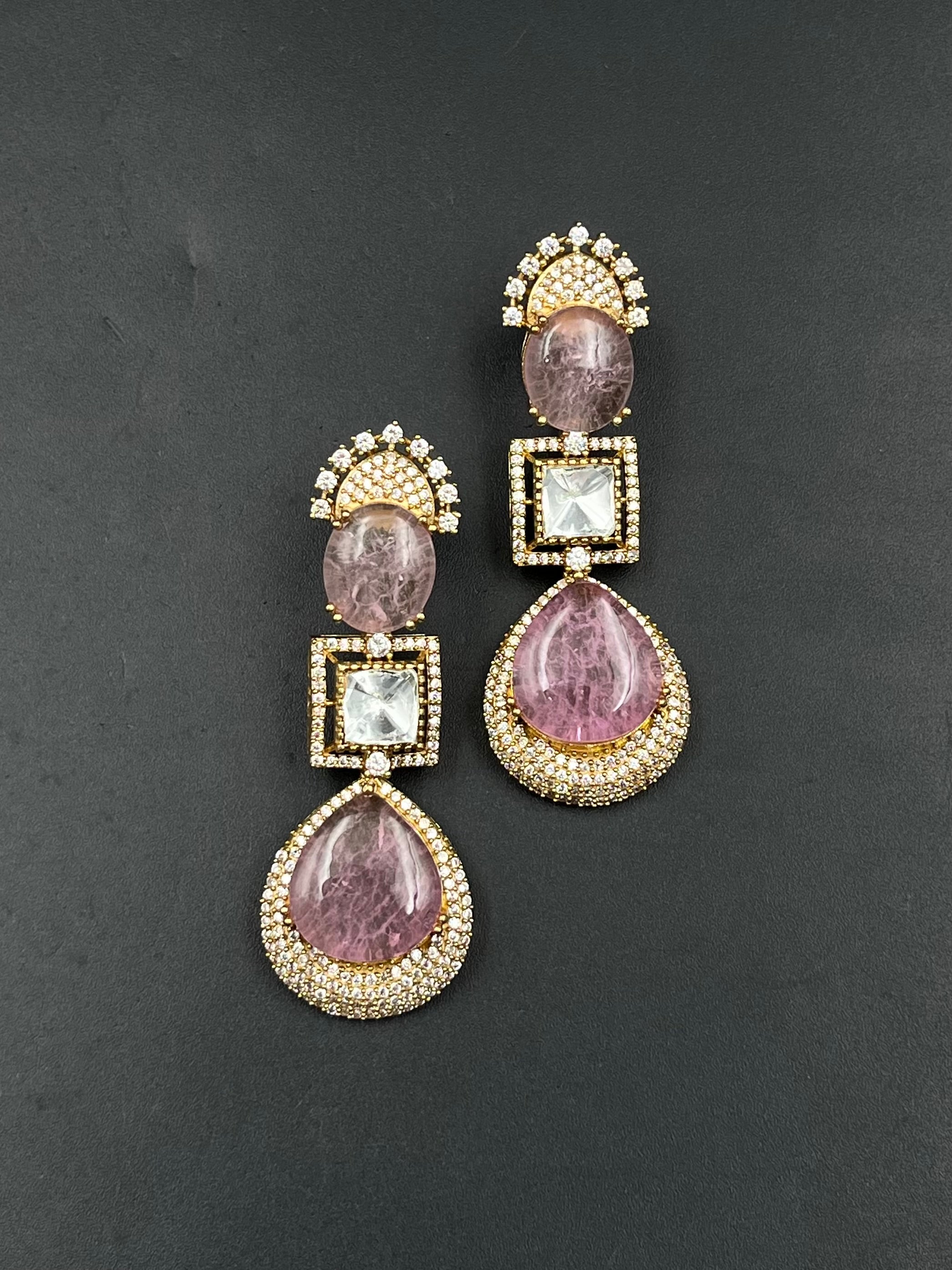 MIYA EARRING
