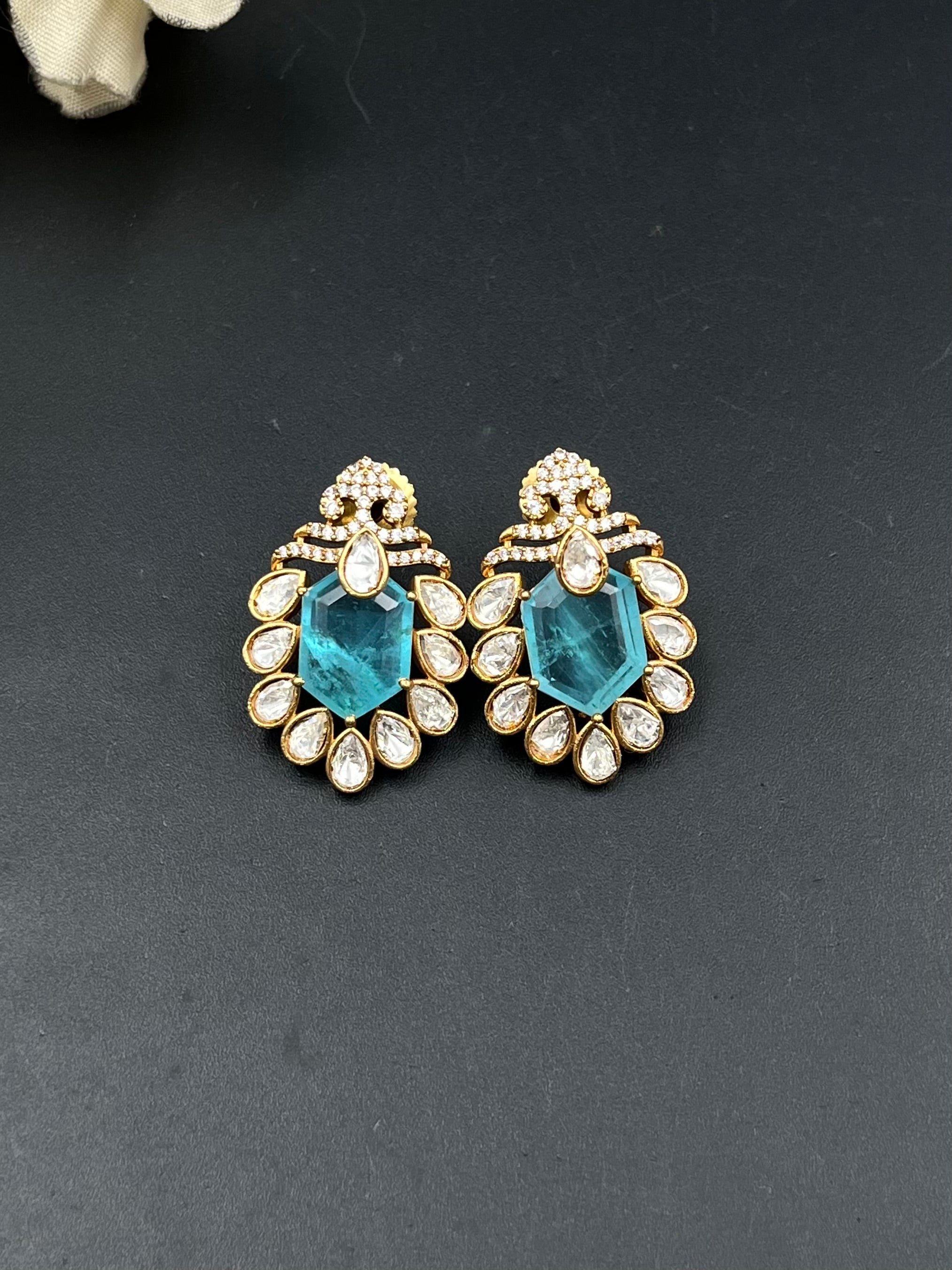 JKIA EARRING