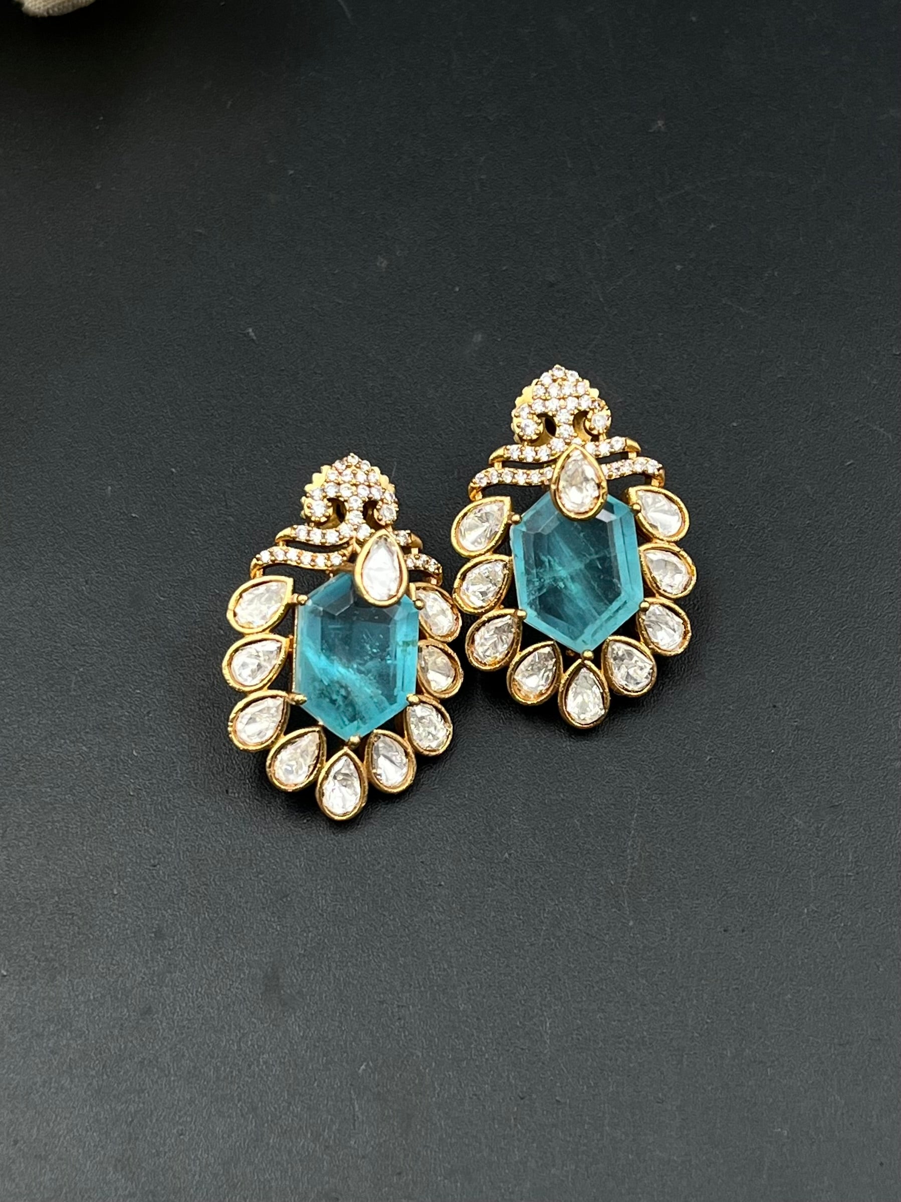 JKIA EARRING