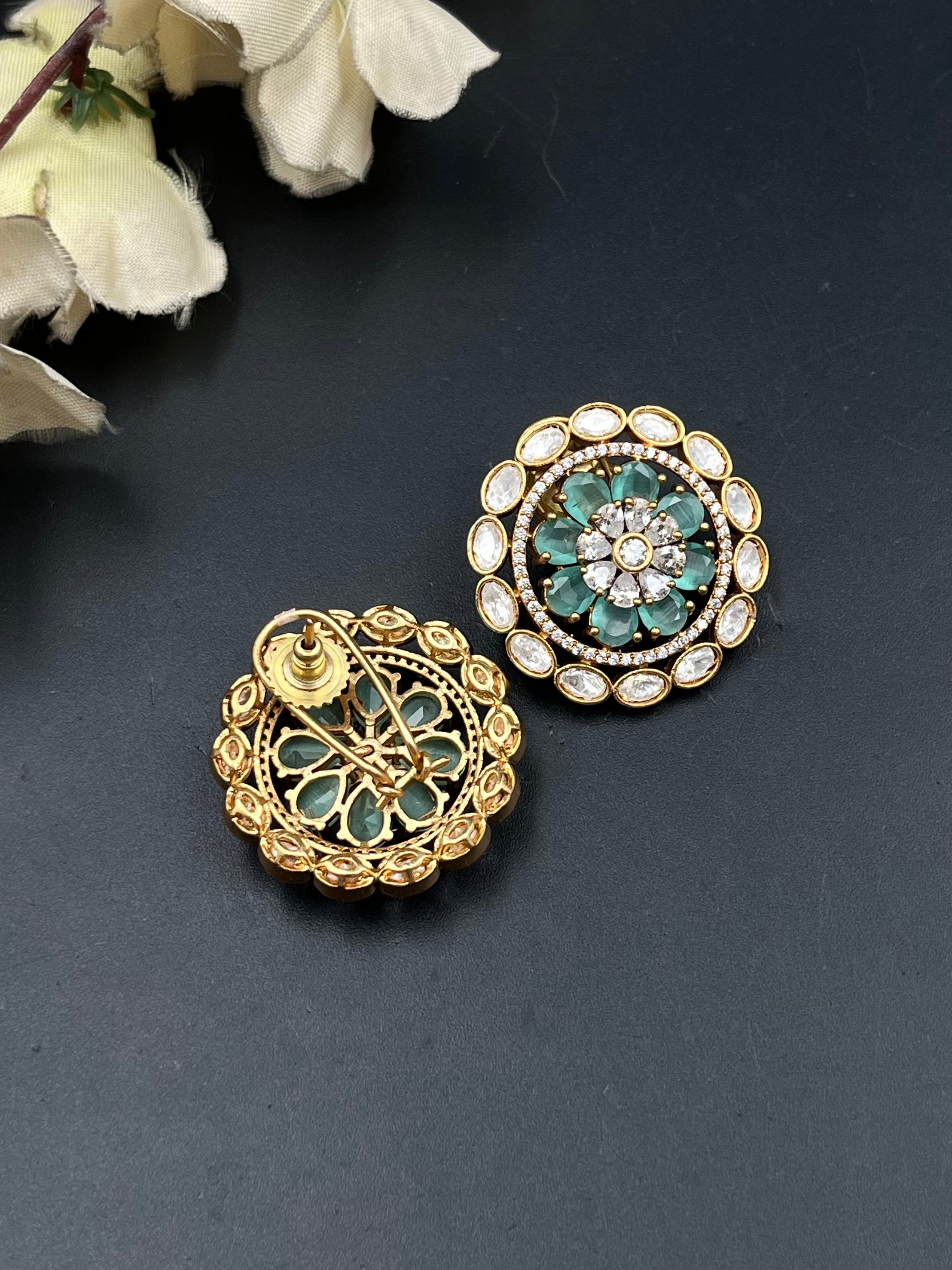 HITA EARRING