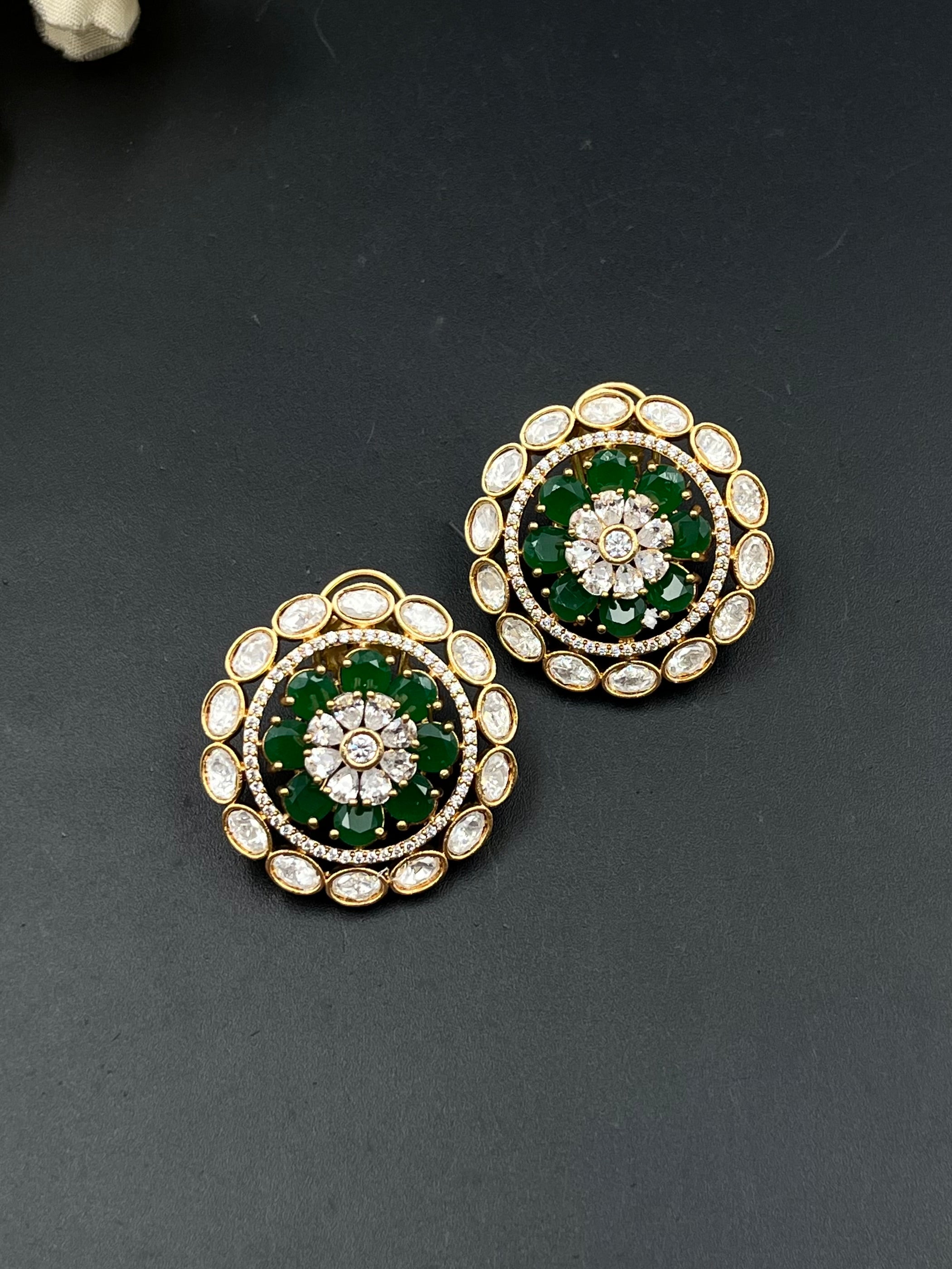 HITA EARRING