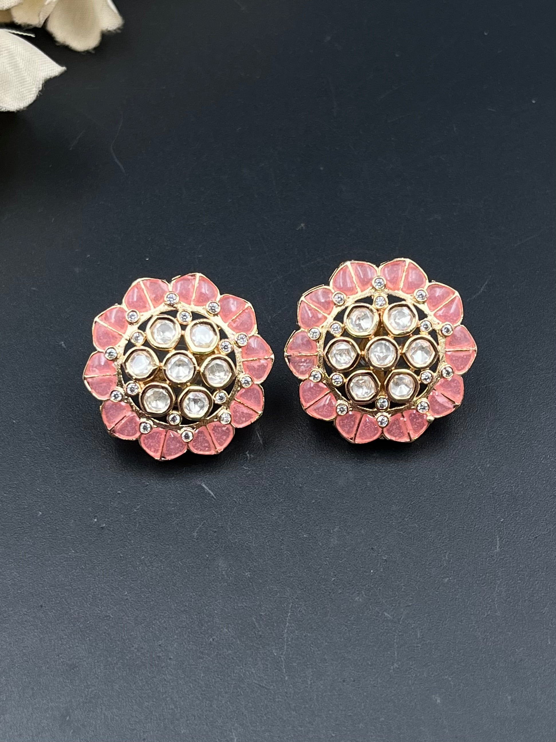 LOYI EARRING