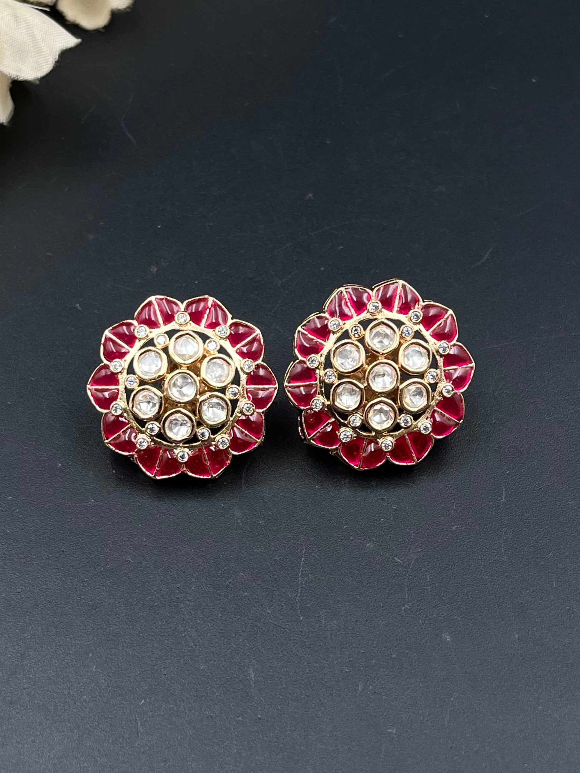 LOYI EARRING