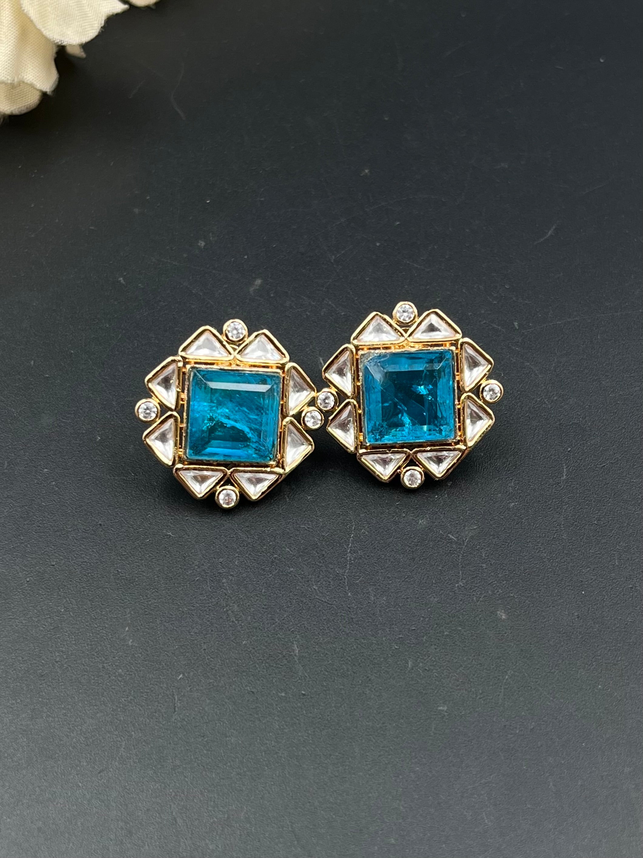 JAYA EARRING