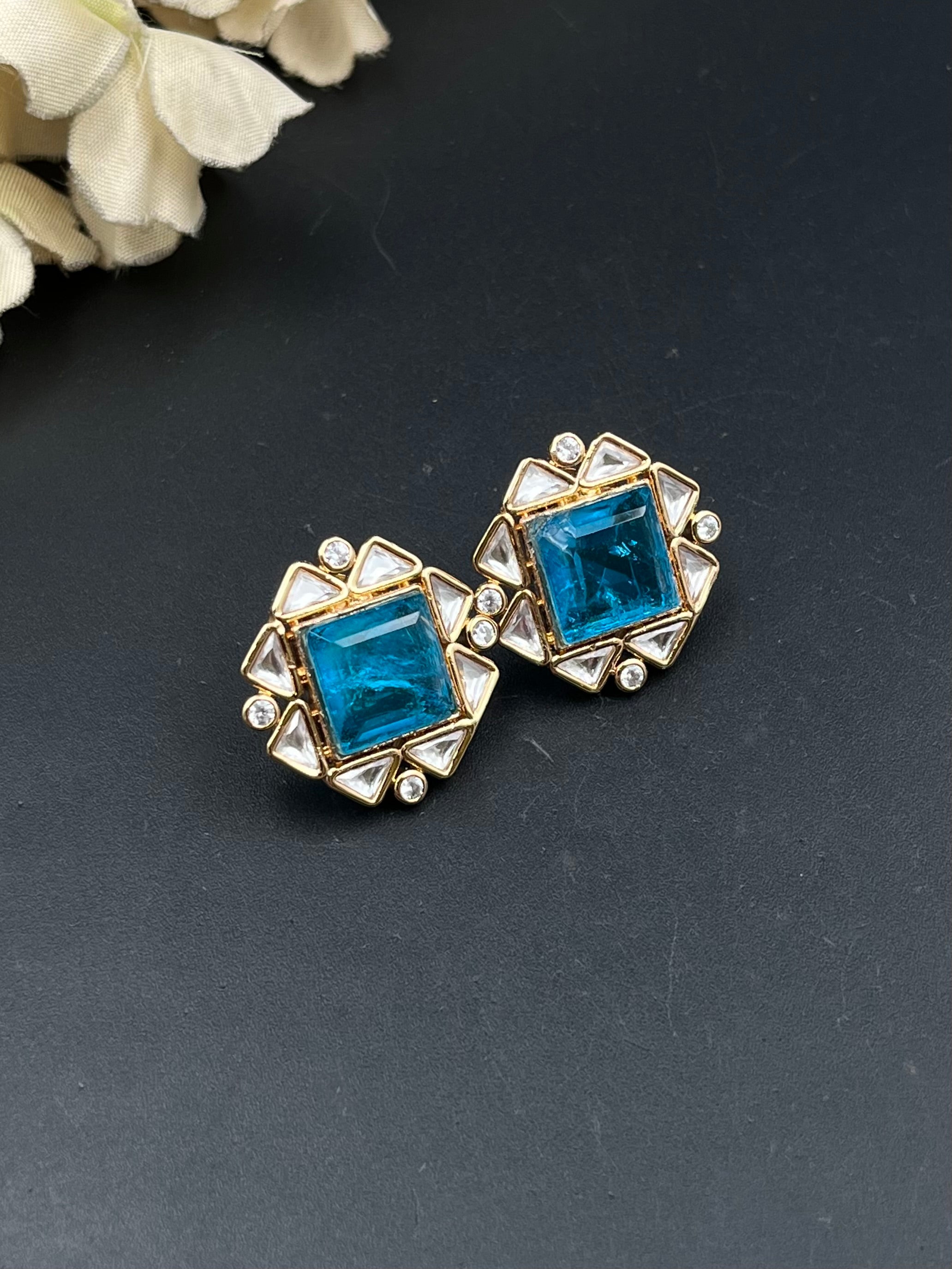 JAYA EARRING