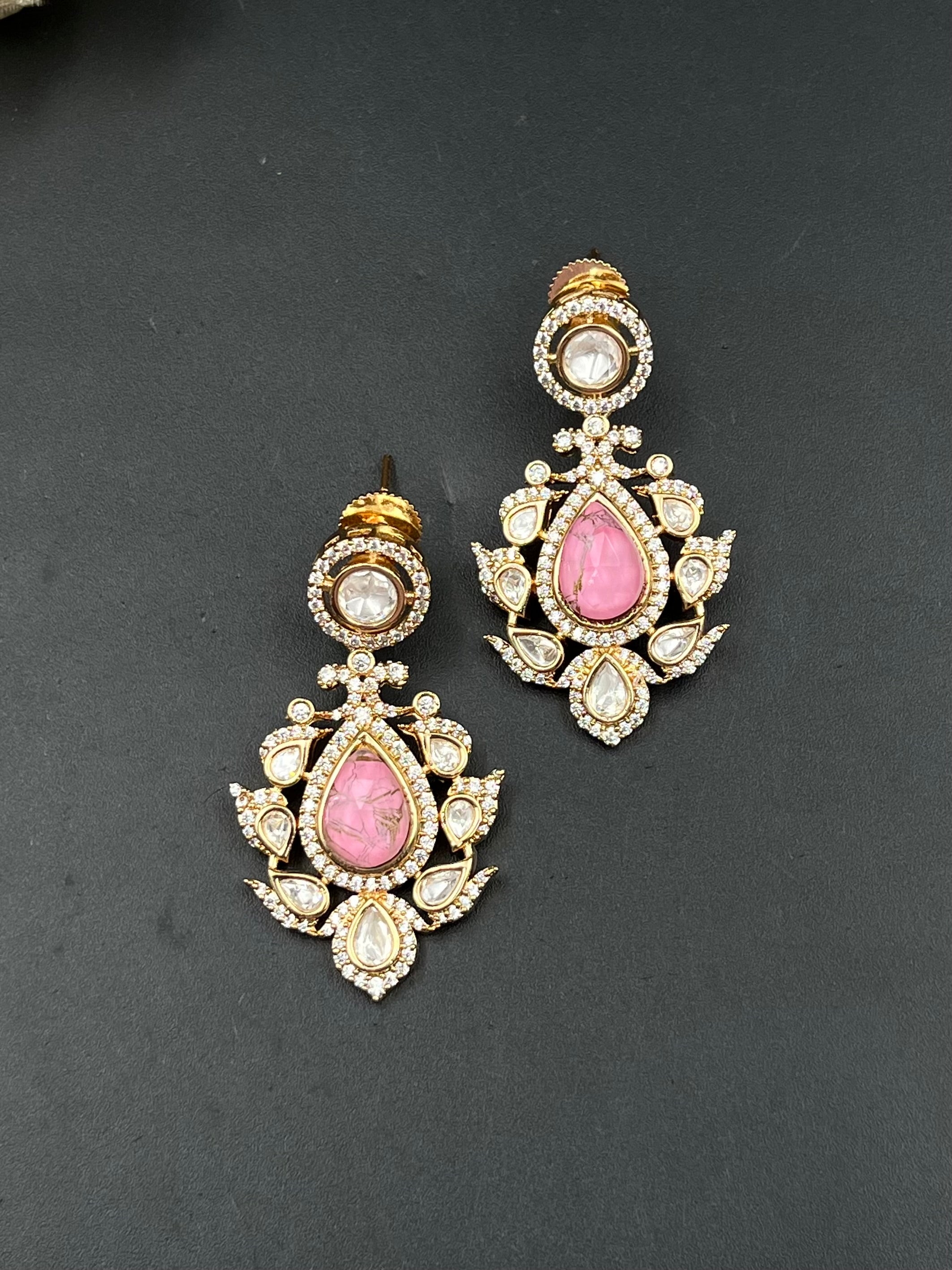 AASHA EARRING