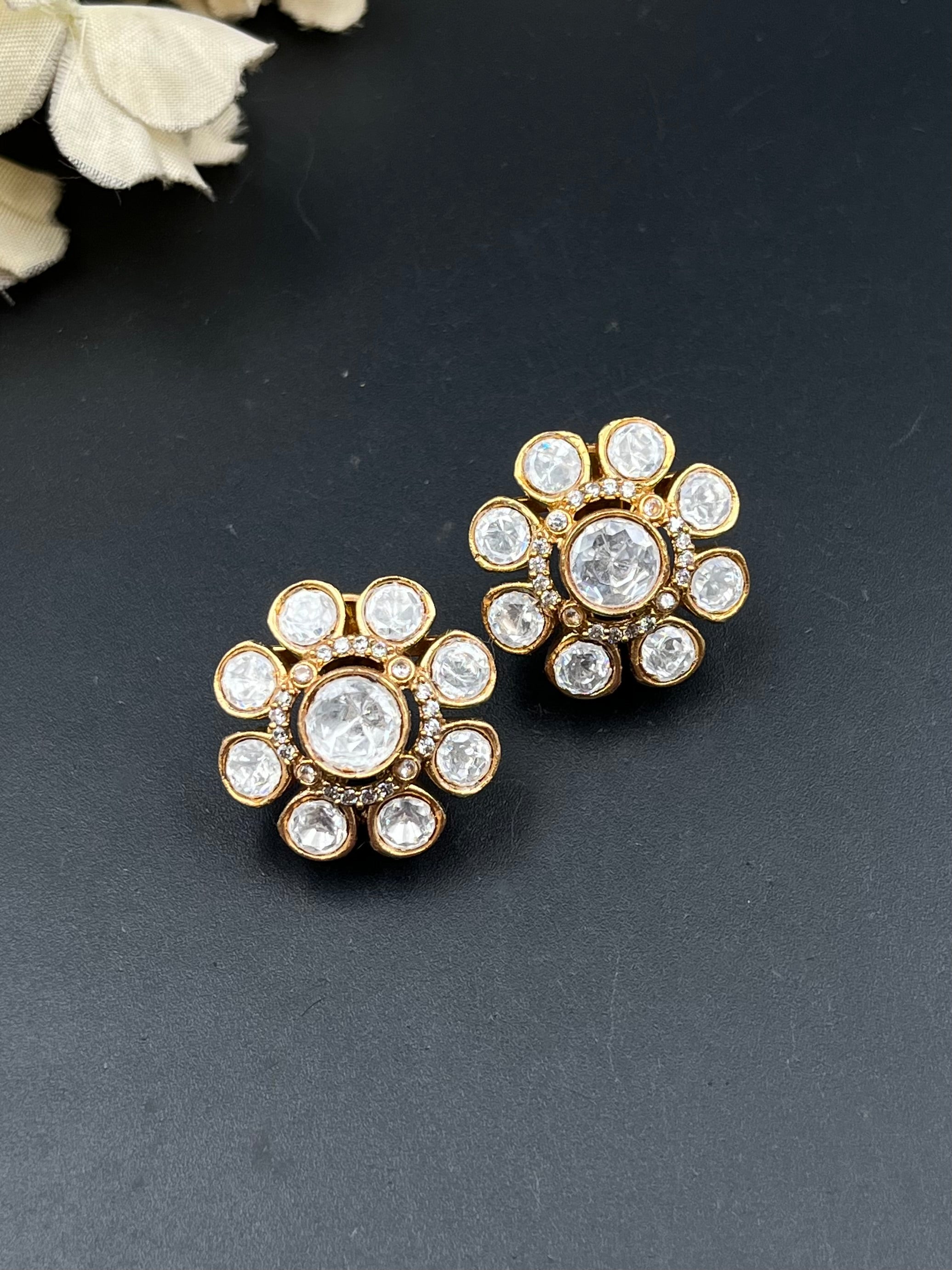 AISHA EARRING