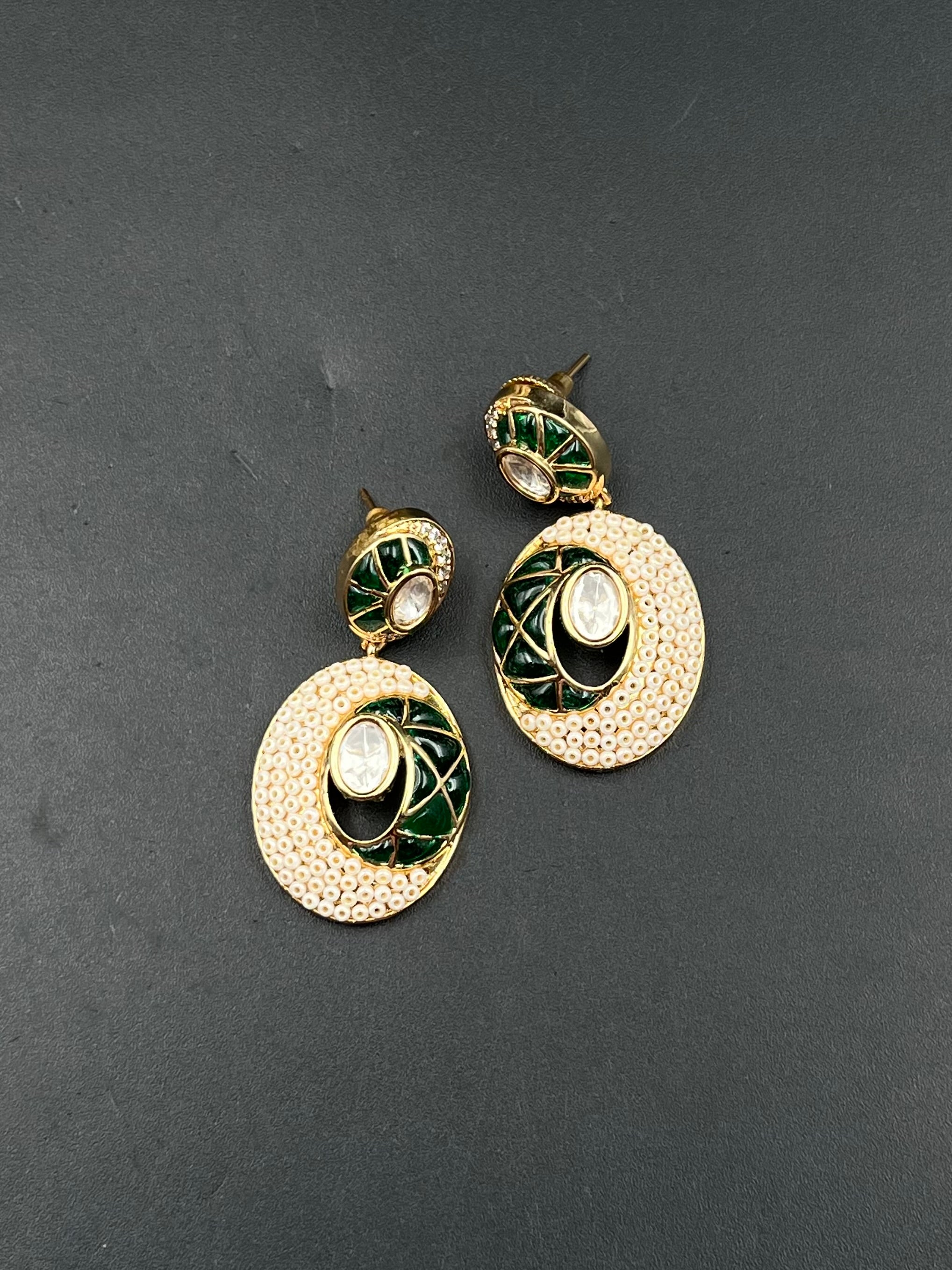 MIYAA EARRING