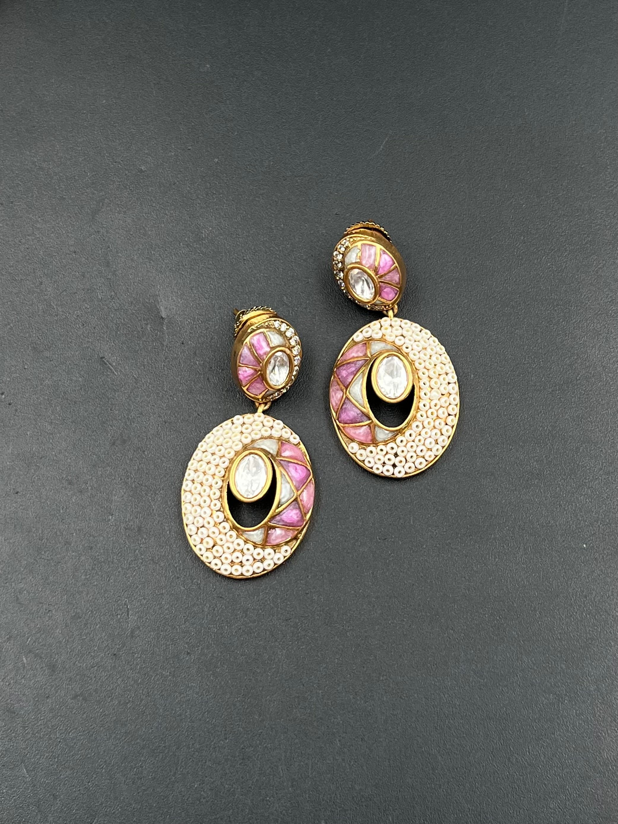 MIYAA EARRING