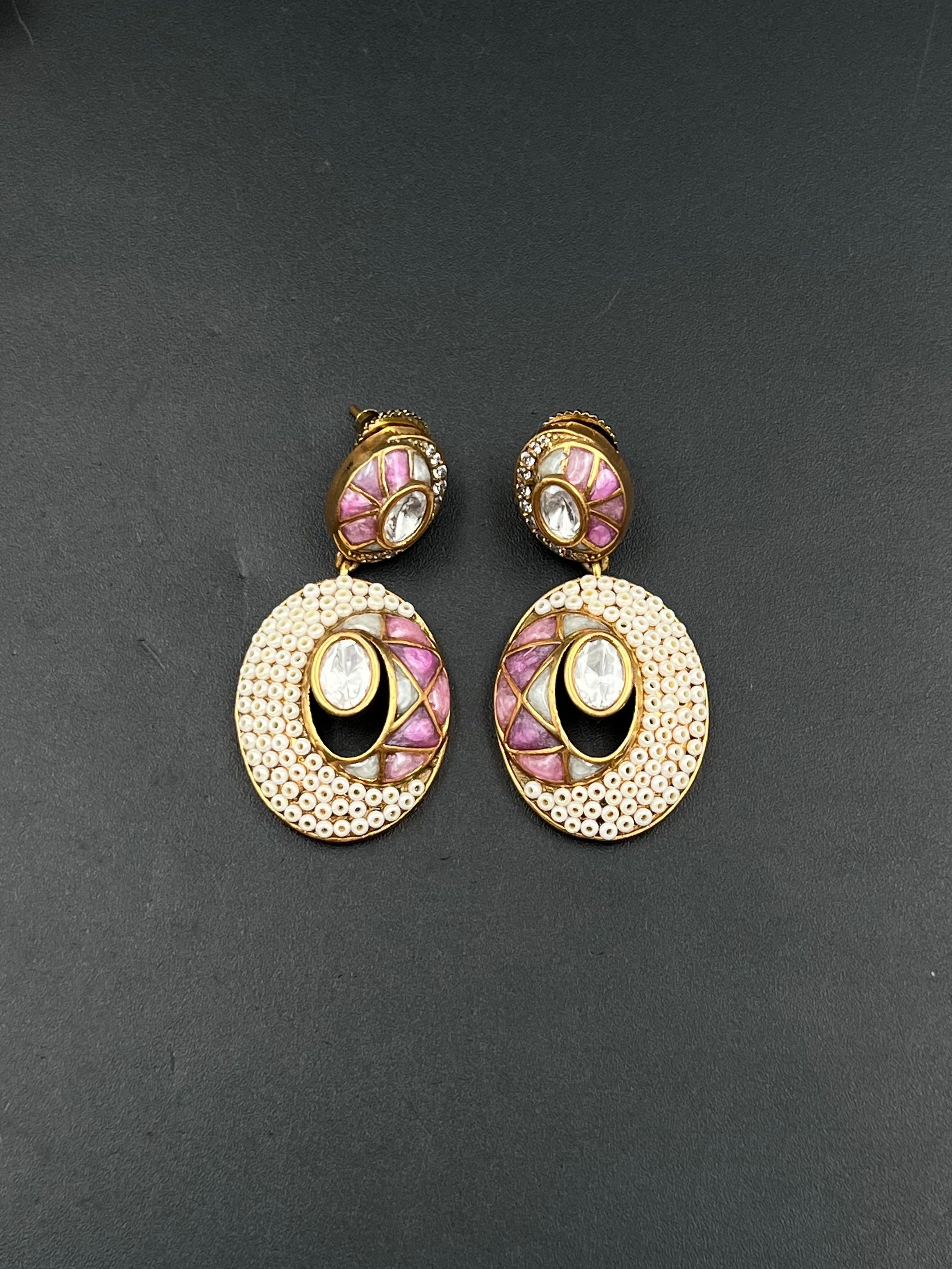 MIYAA EARRING