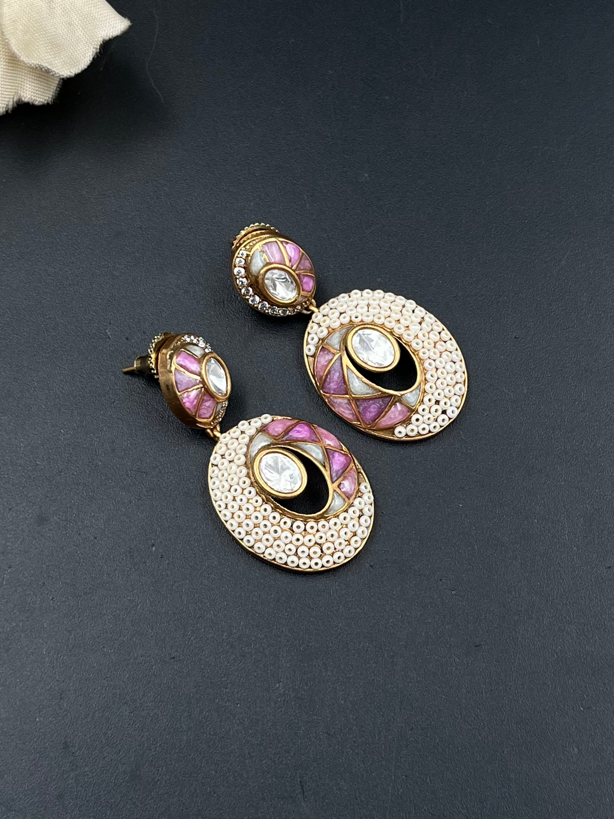 MIYAA EARRING