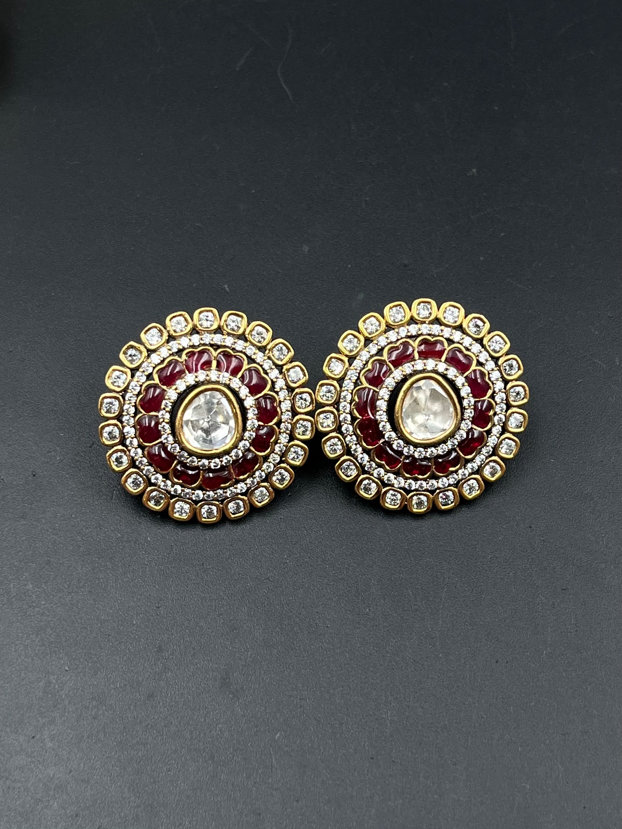 HRINI EARRING