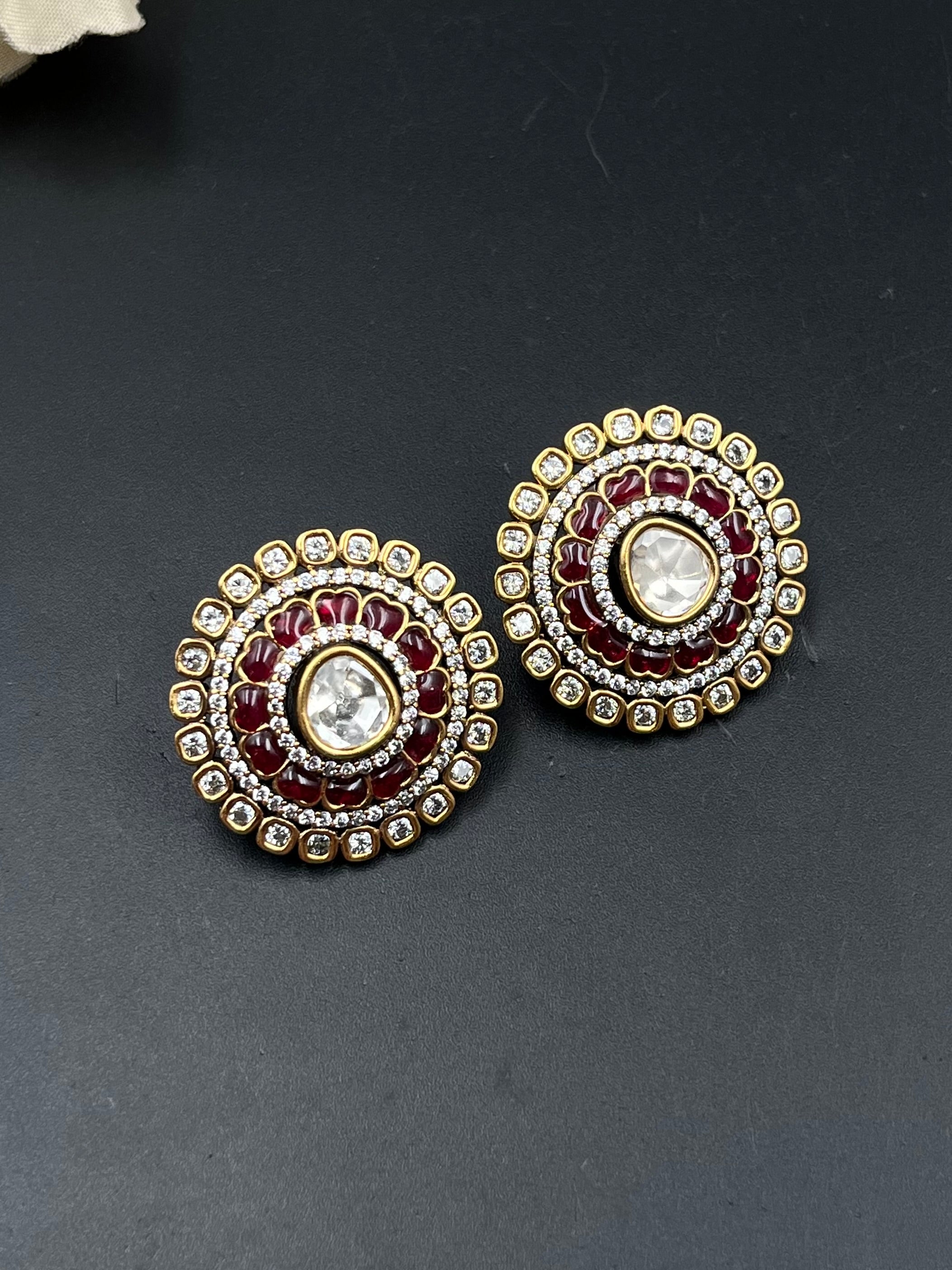 HRINI EARRING