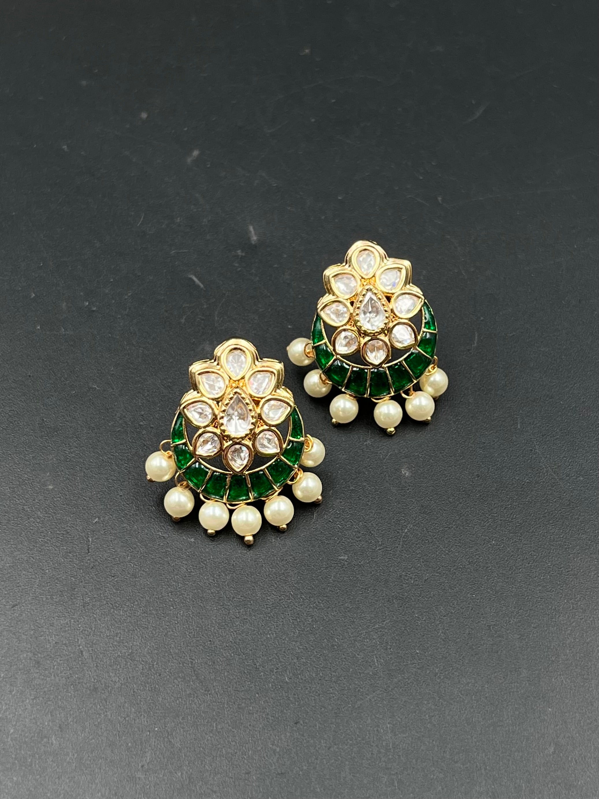 LIYA EARRING